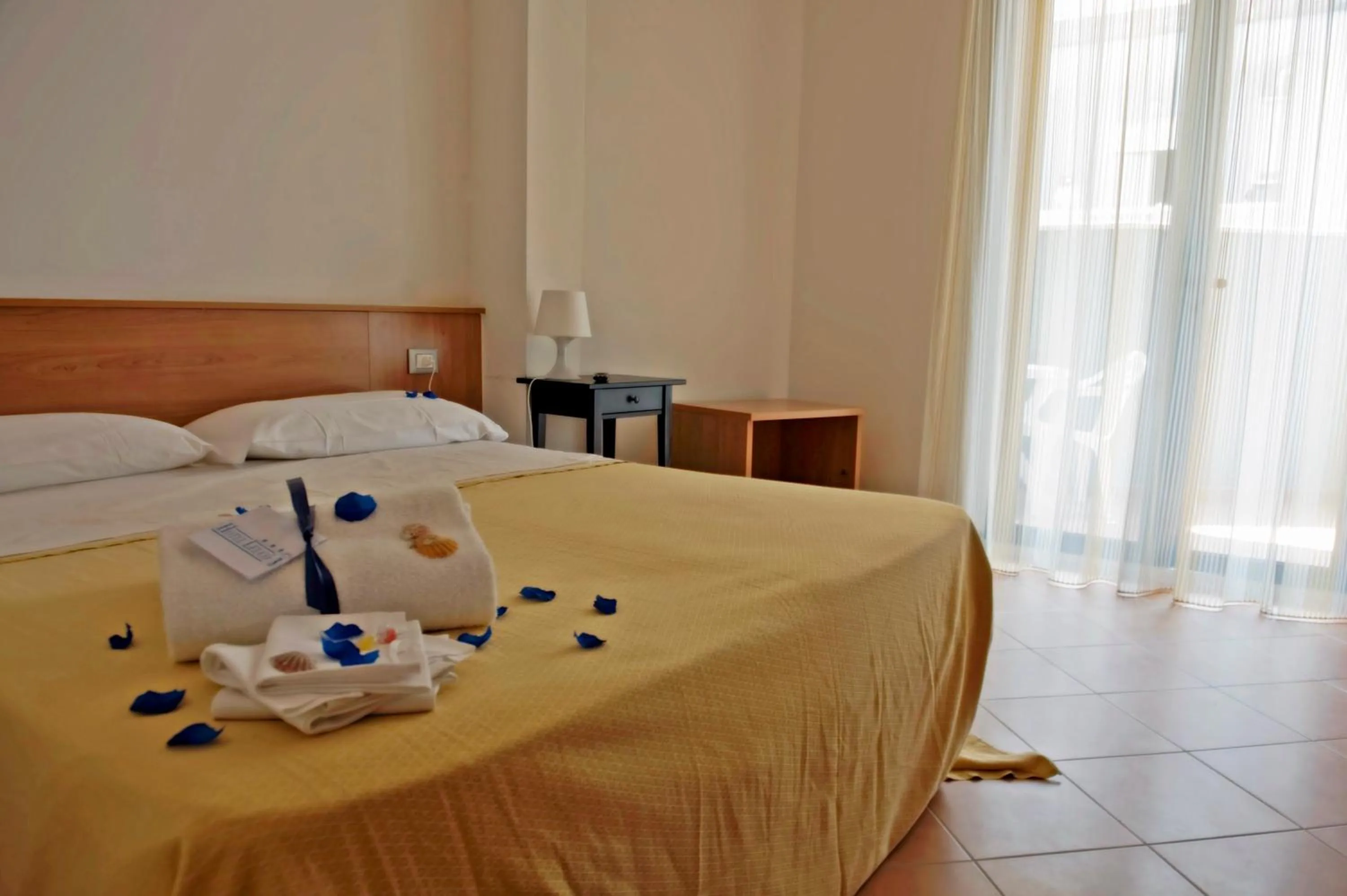 Bedroom in Hotel Leuco'