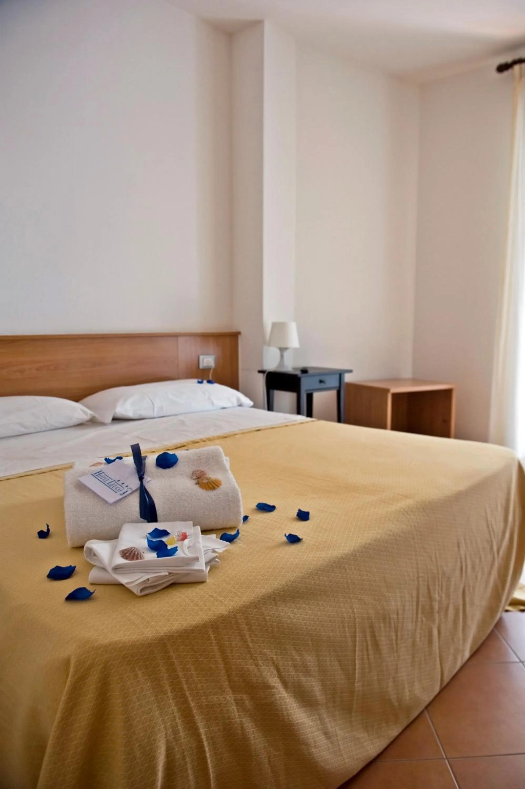 Bedroom in Hotel Leuco'