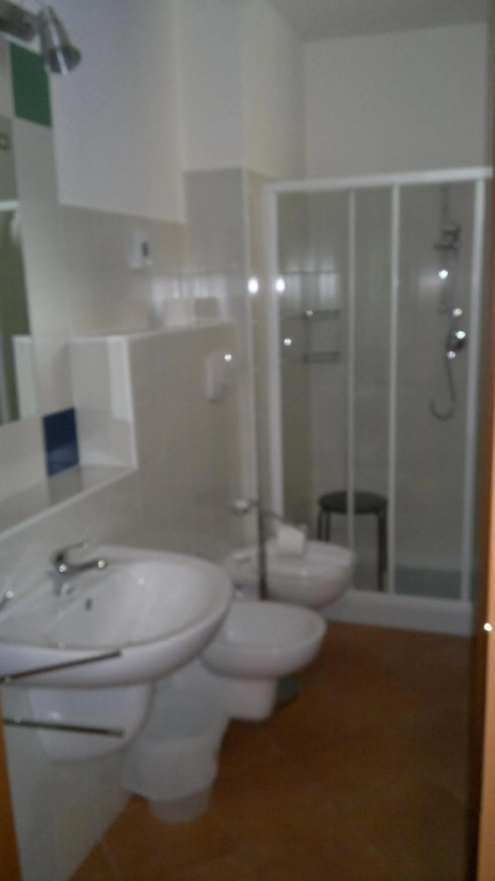 Bathroom in Hotel Leuco'