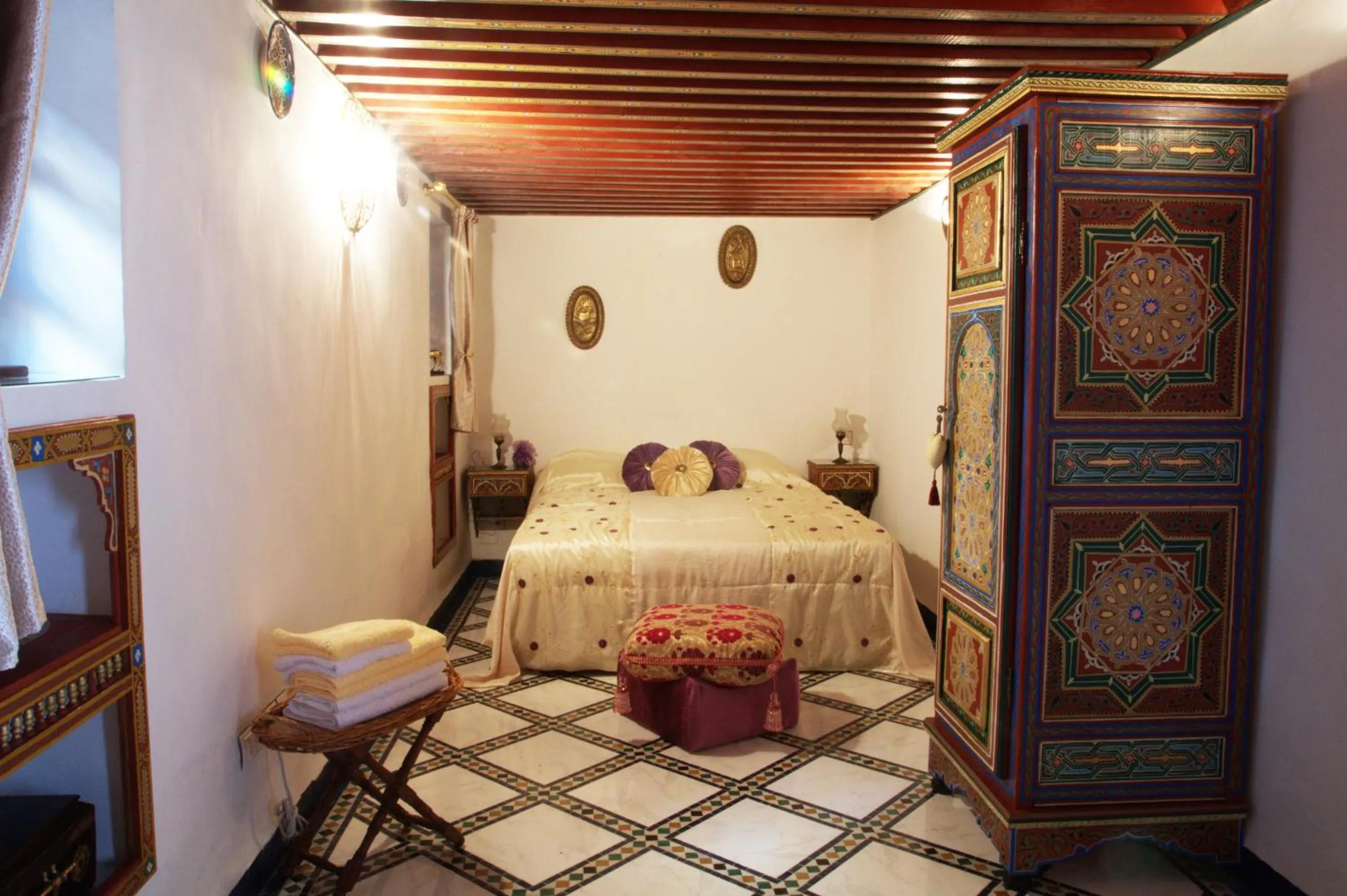 Photo of the whole room, Bed in Riad Fes Kettani