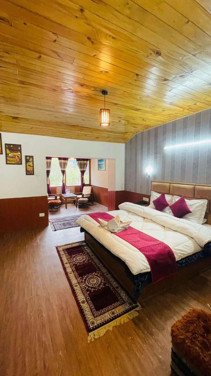 Bedroom, Bed in Hotel Hilltop At Mall Road Manali With Open Terrace