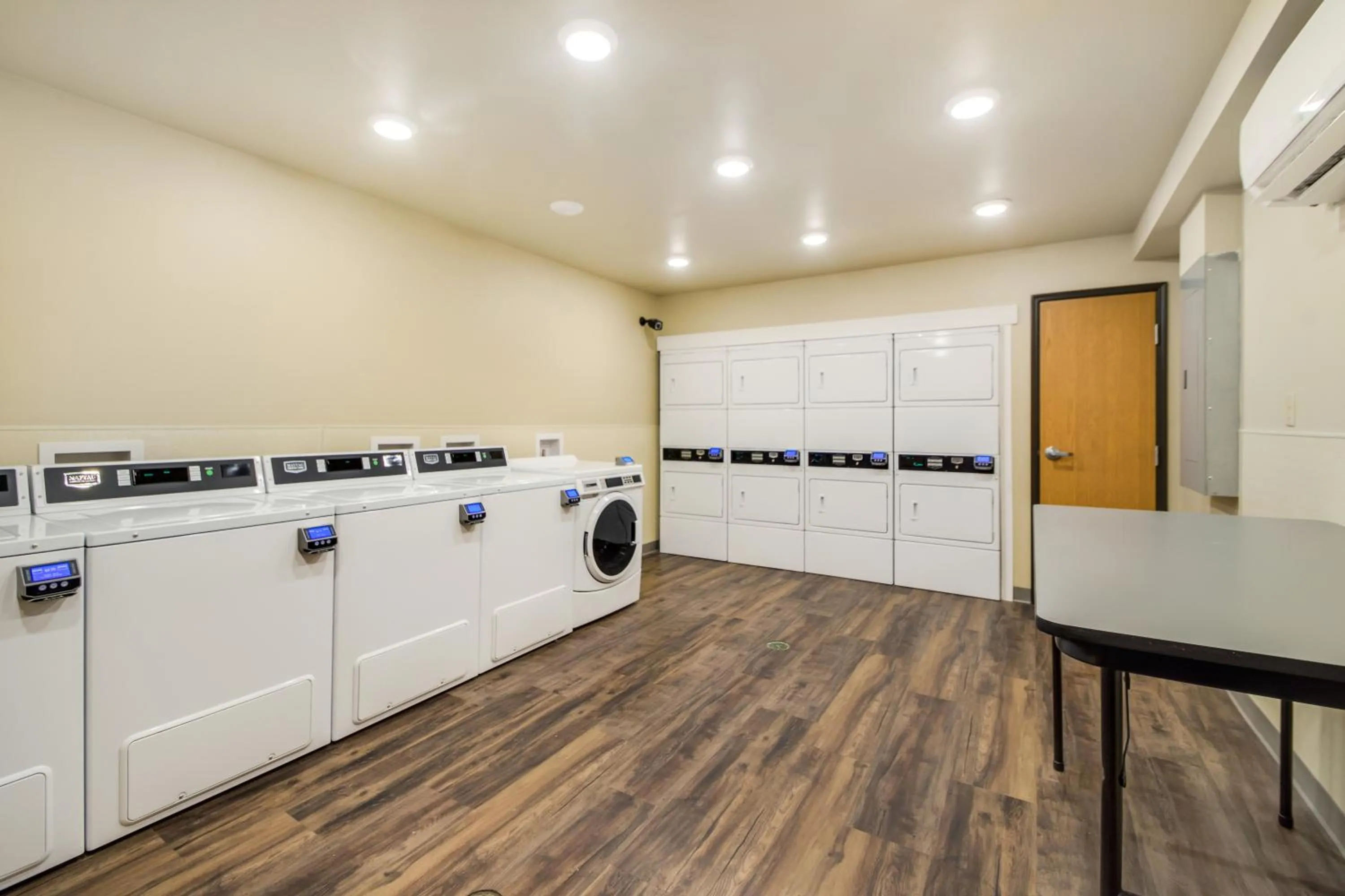 Econo Lodge Burlington I-70