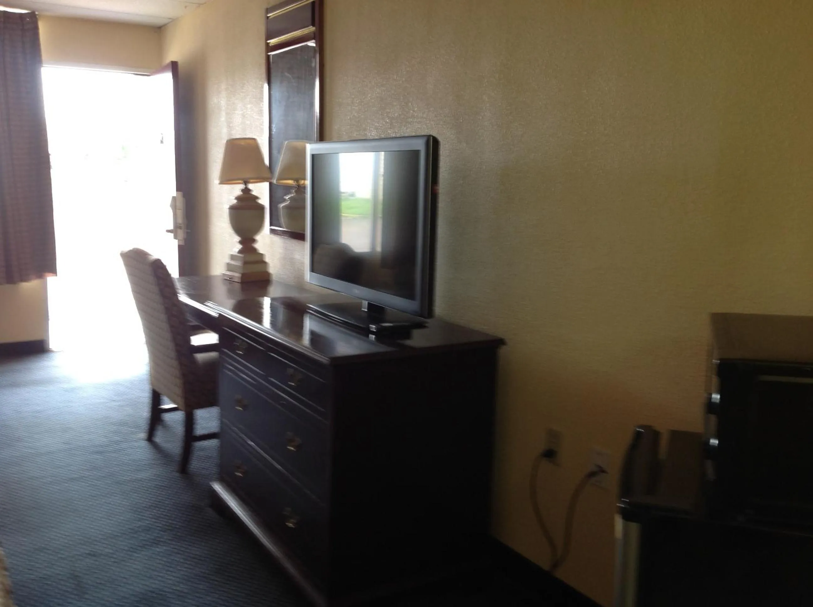 TV and multimedia in Executive Inn Texarkana
