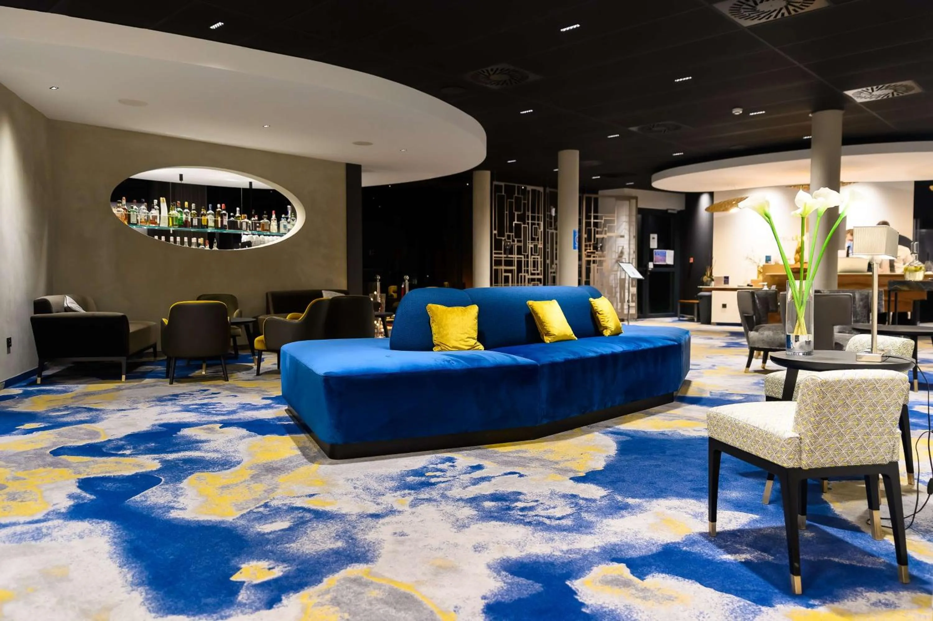 Lobby or reception in Best Western Plus Hotel & Restaurant Les Humanistes Colmar Nord