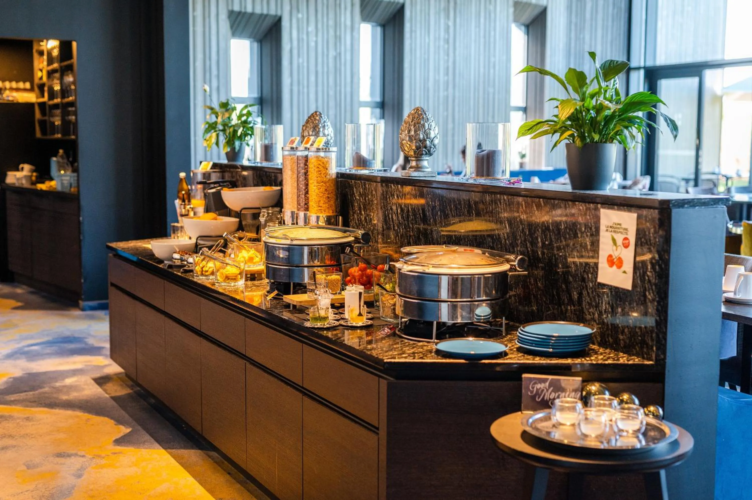 Breakfast in Best Western Plus Hotel & Restaurant Les Humanistes Colmar Nord