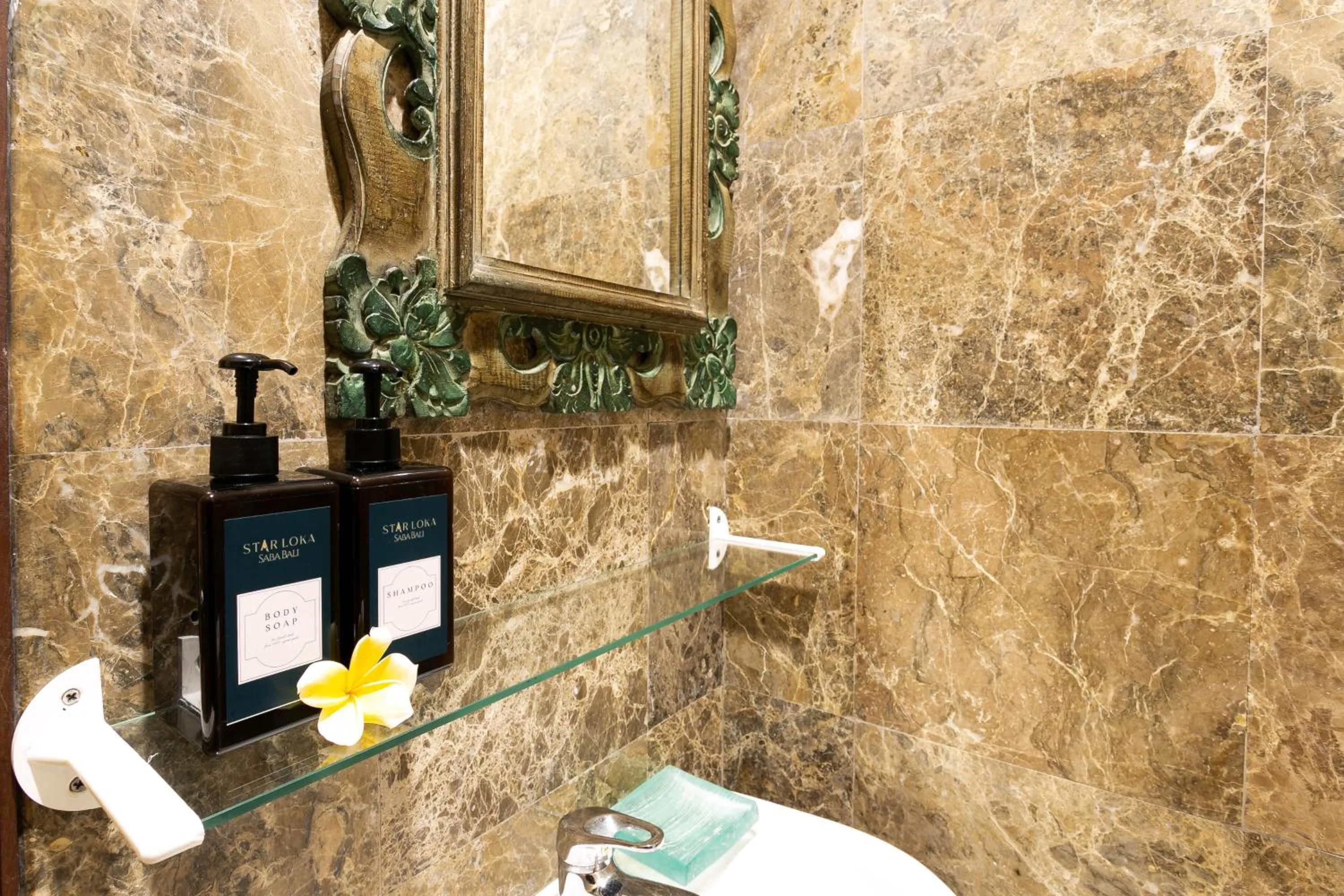 Shower in Starloka Saba Bali Hotel