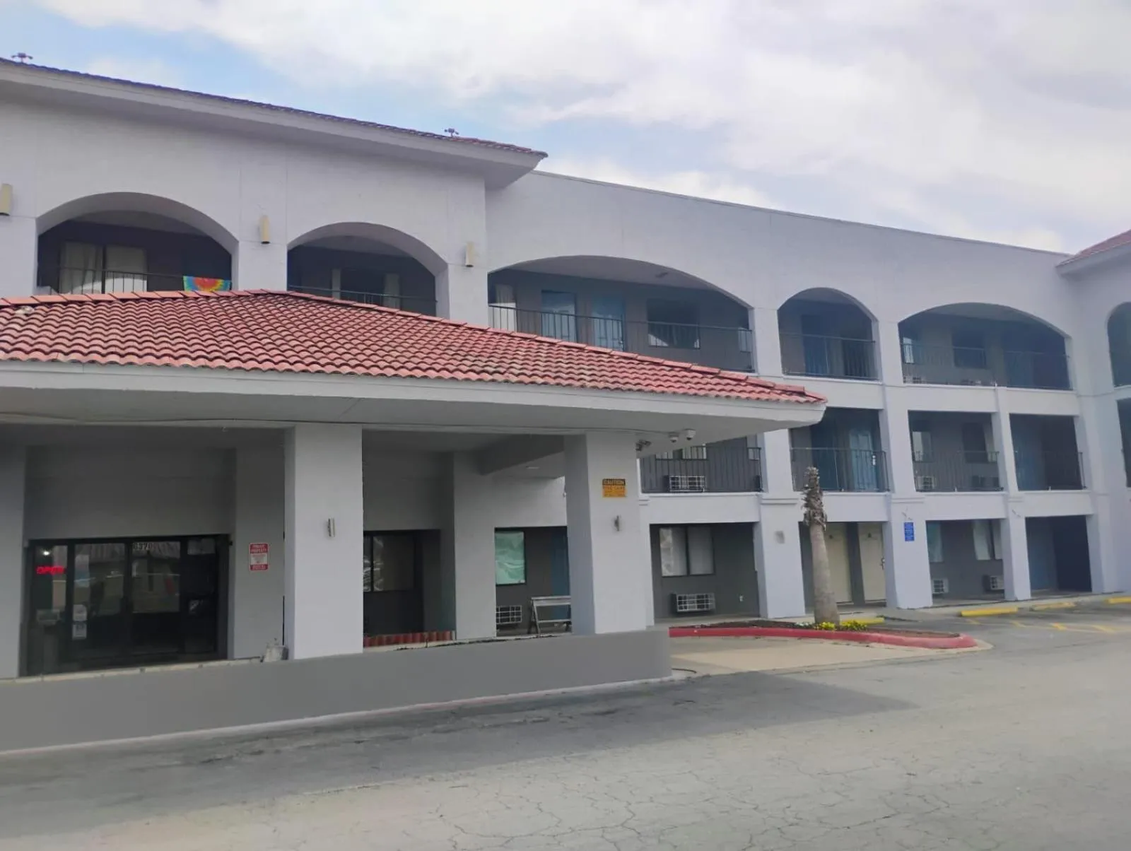 Property building in Hallmark Inn and Suites