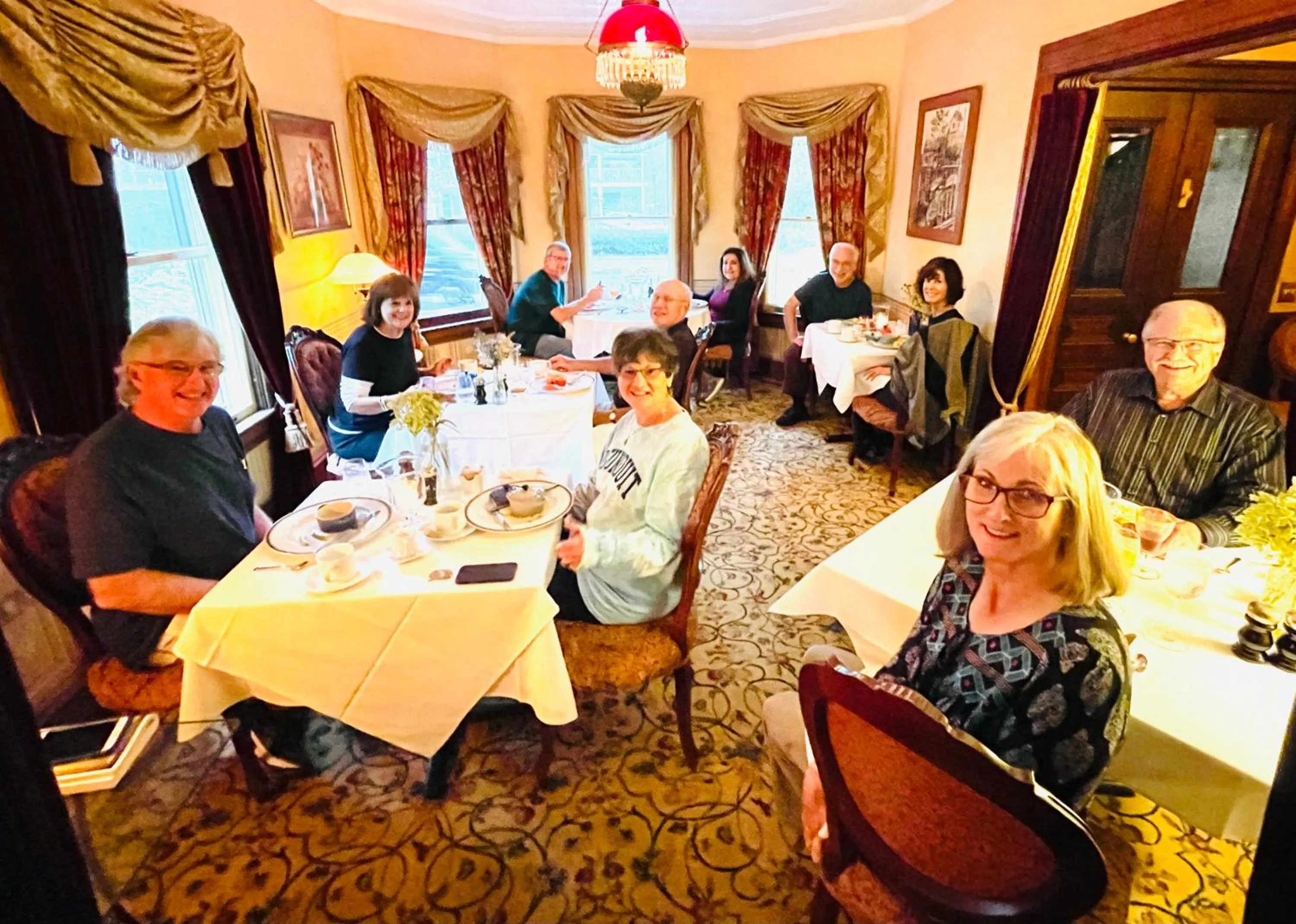 Breakfast in The Village Inn of Woodstock