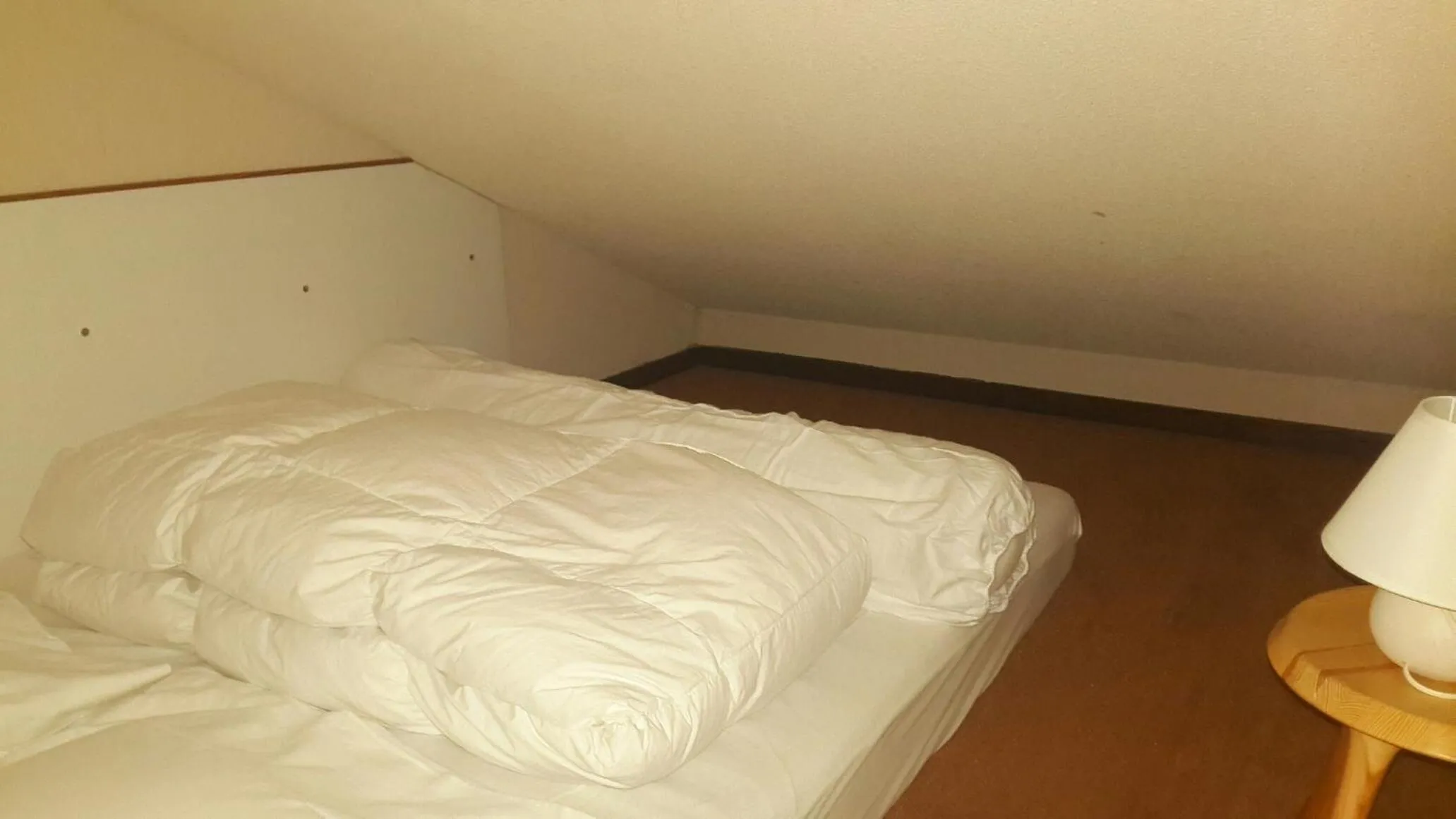 Bed in Ski Sun 3315