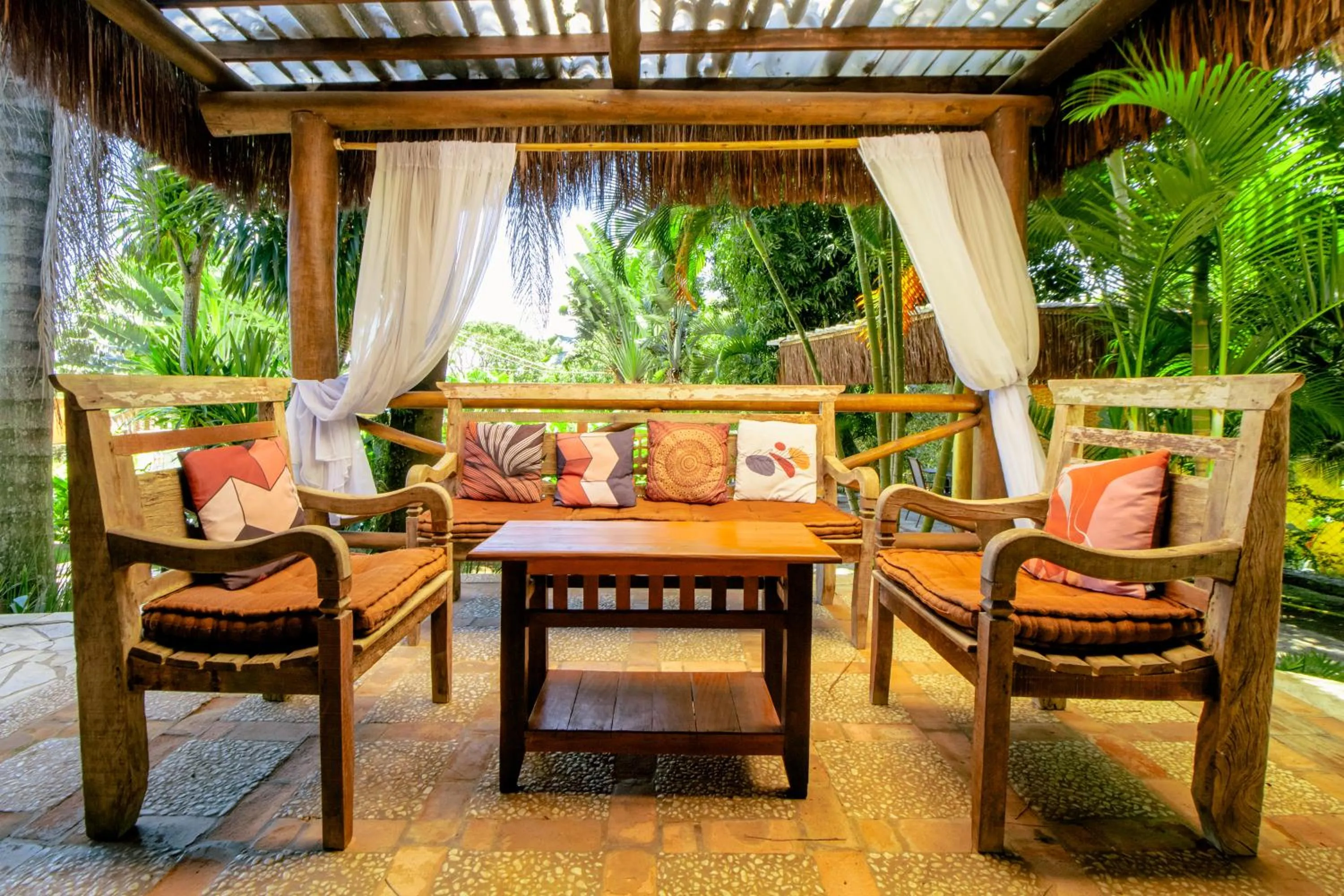 Patio in VELINN Pousada Catamarã Brasil