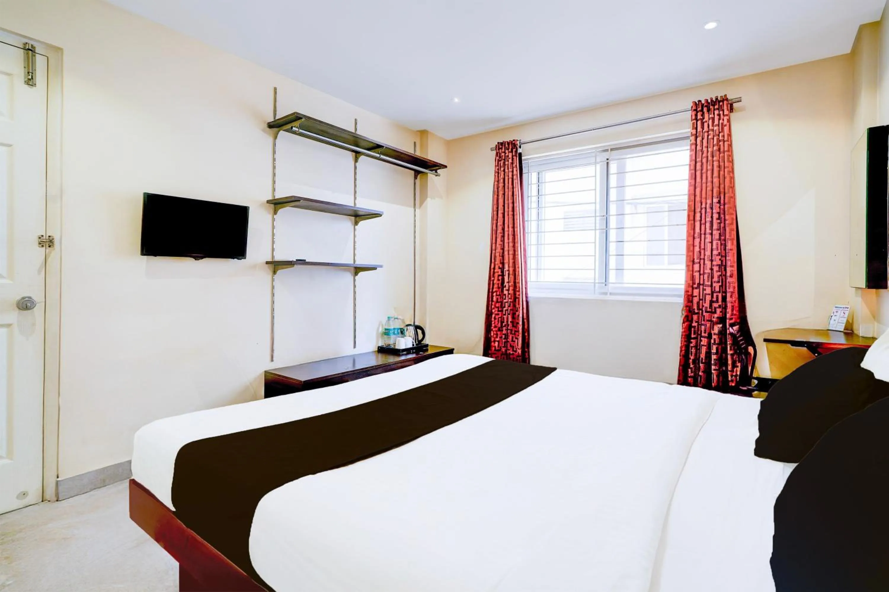 Bedroom, Bed in Super Hotel O Koramangala Near Sony Signal