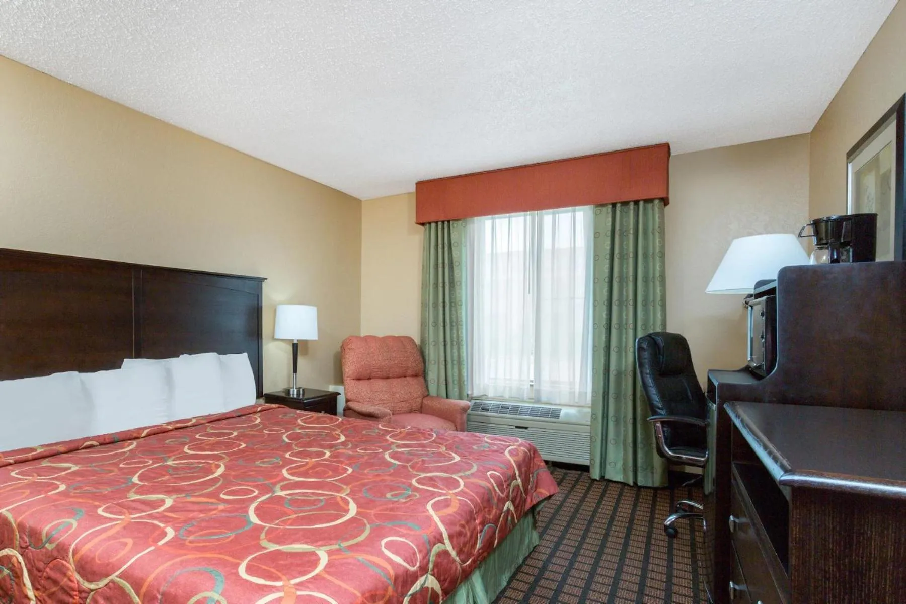 Bed in Super 8 by Wyndham Texarkana AR