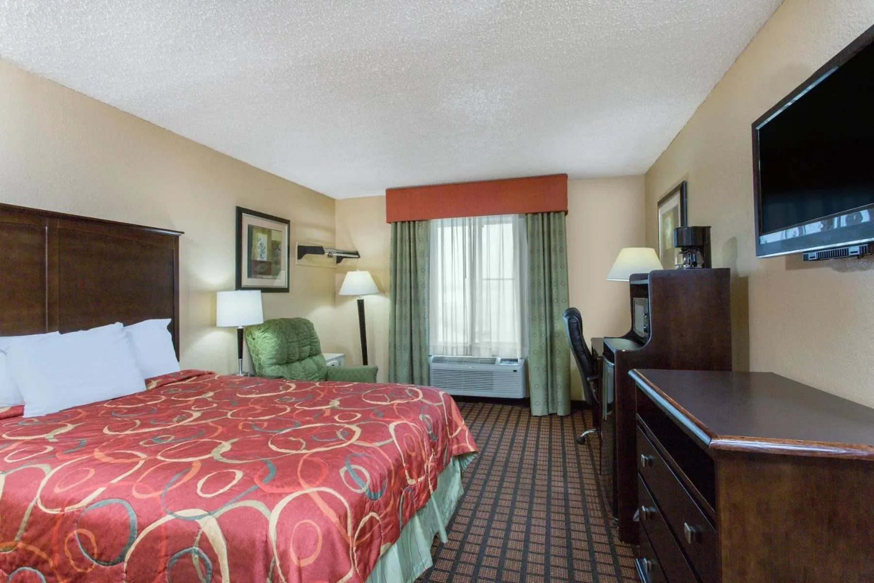 Bed in Super 8 by Wyndham Texarkana AR