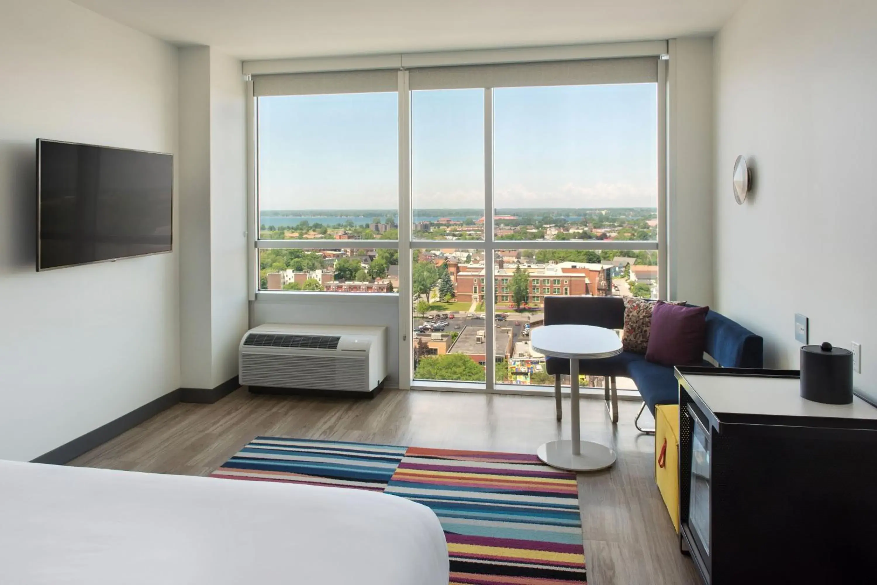 Aloft View, Guest room, 1 King in Aloft Buffalo Downtown Aloft View, Guest room, 1 King in Aloft Buffalo Downtown