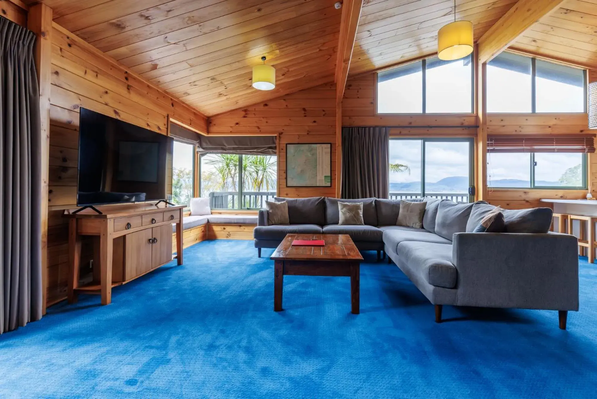 Two-Bedroom Apartment with Lake View in Koura Lodge Two-Bedroom Apartment with Lake View in Koura Lodge