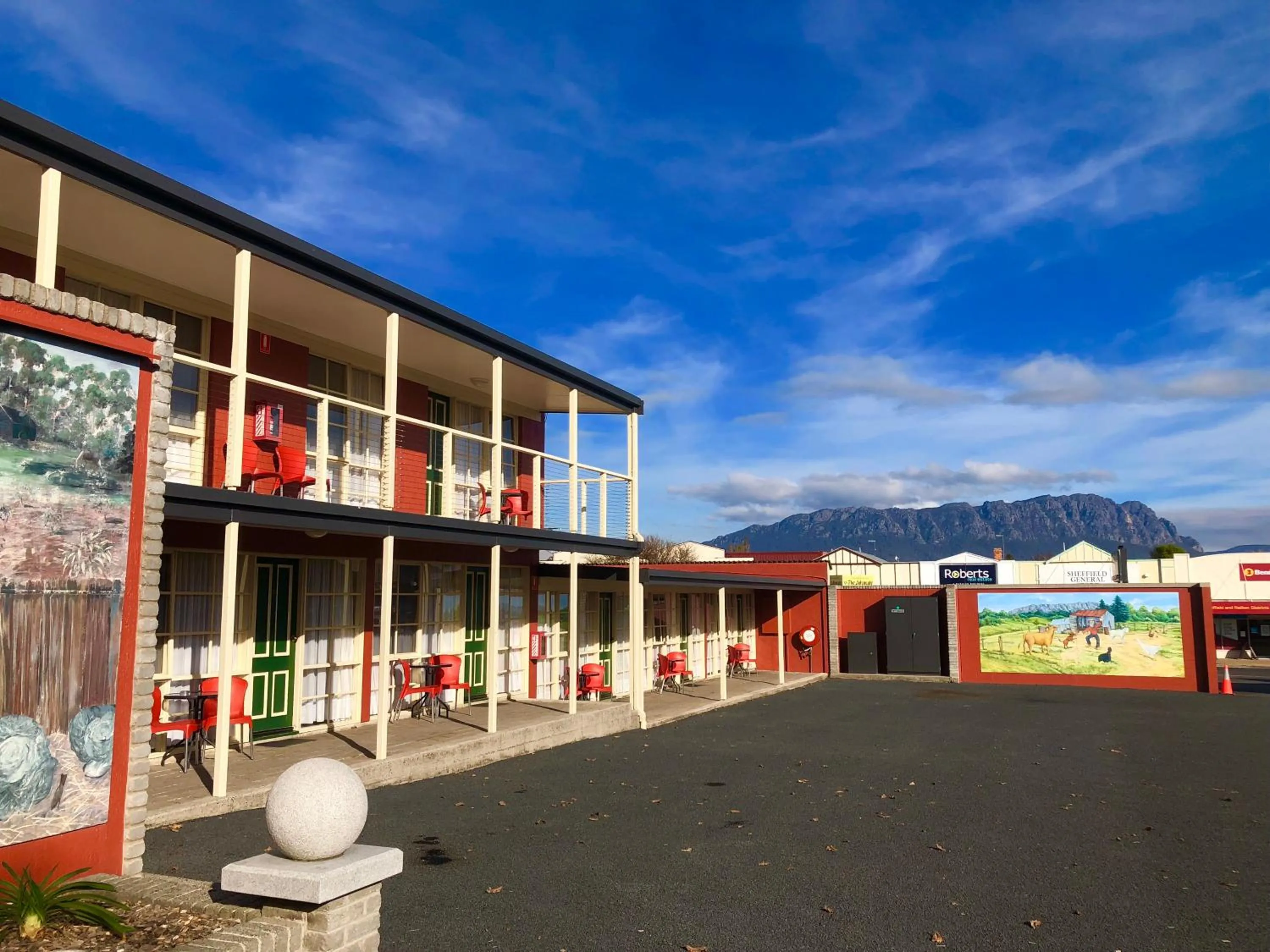 Facade/entrance in Sheffield Motor Inn