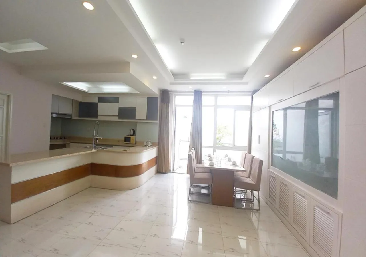 Kitchen or kitchenette in Khai Hoan Apartment Hotel