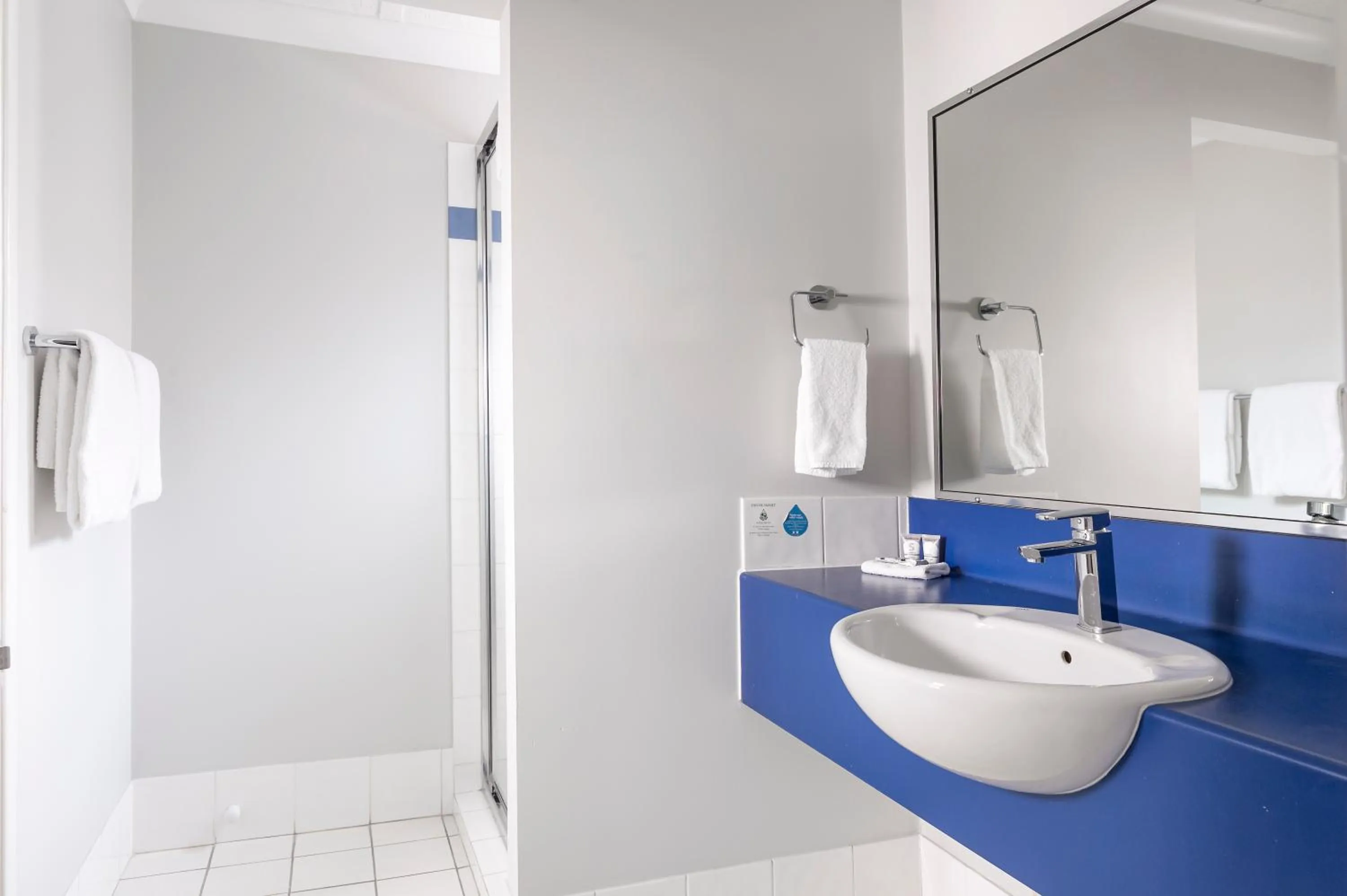 Shower in Country Motel Ipswich