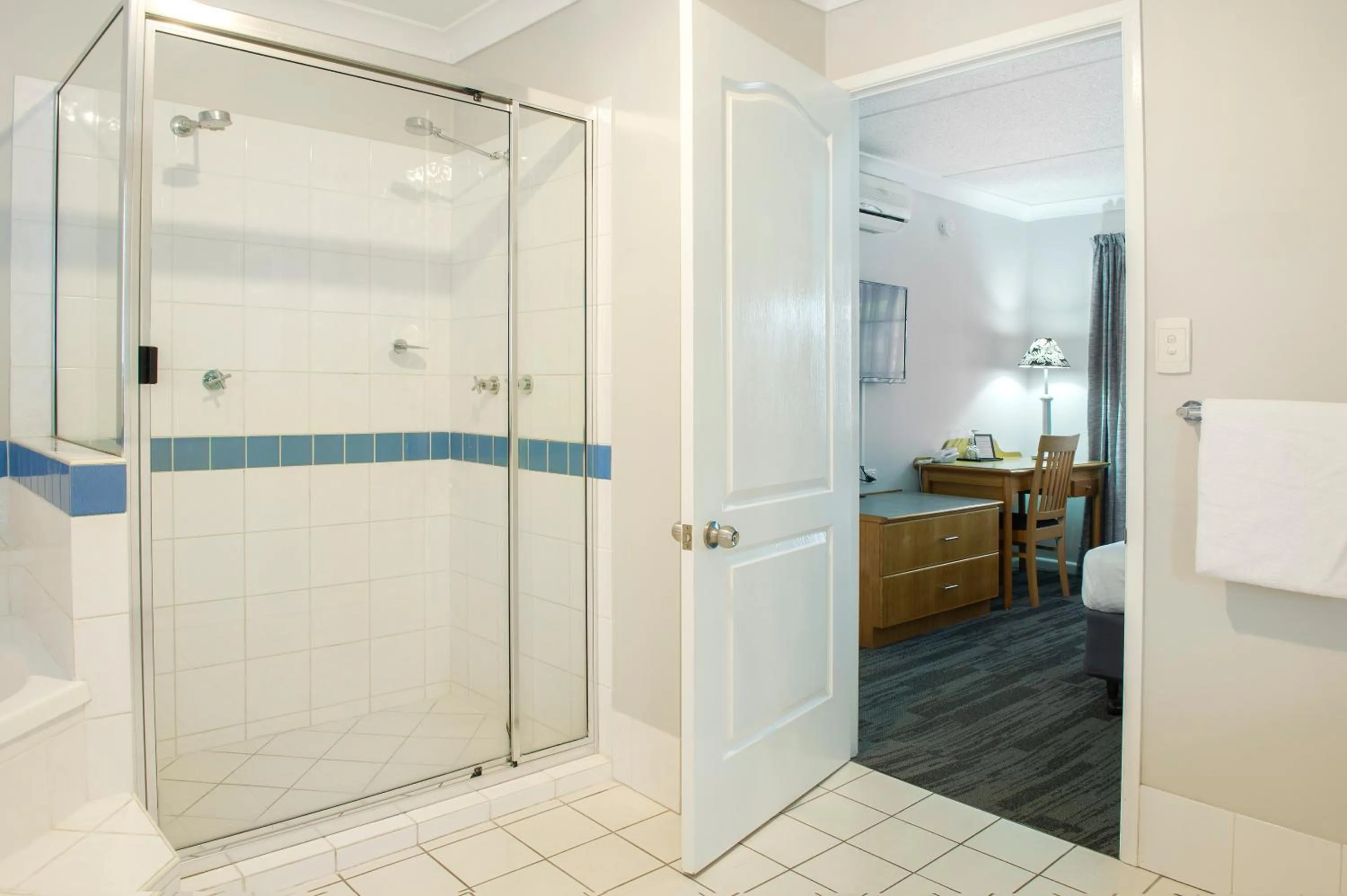 Shower in Country Motel Ipswich