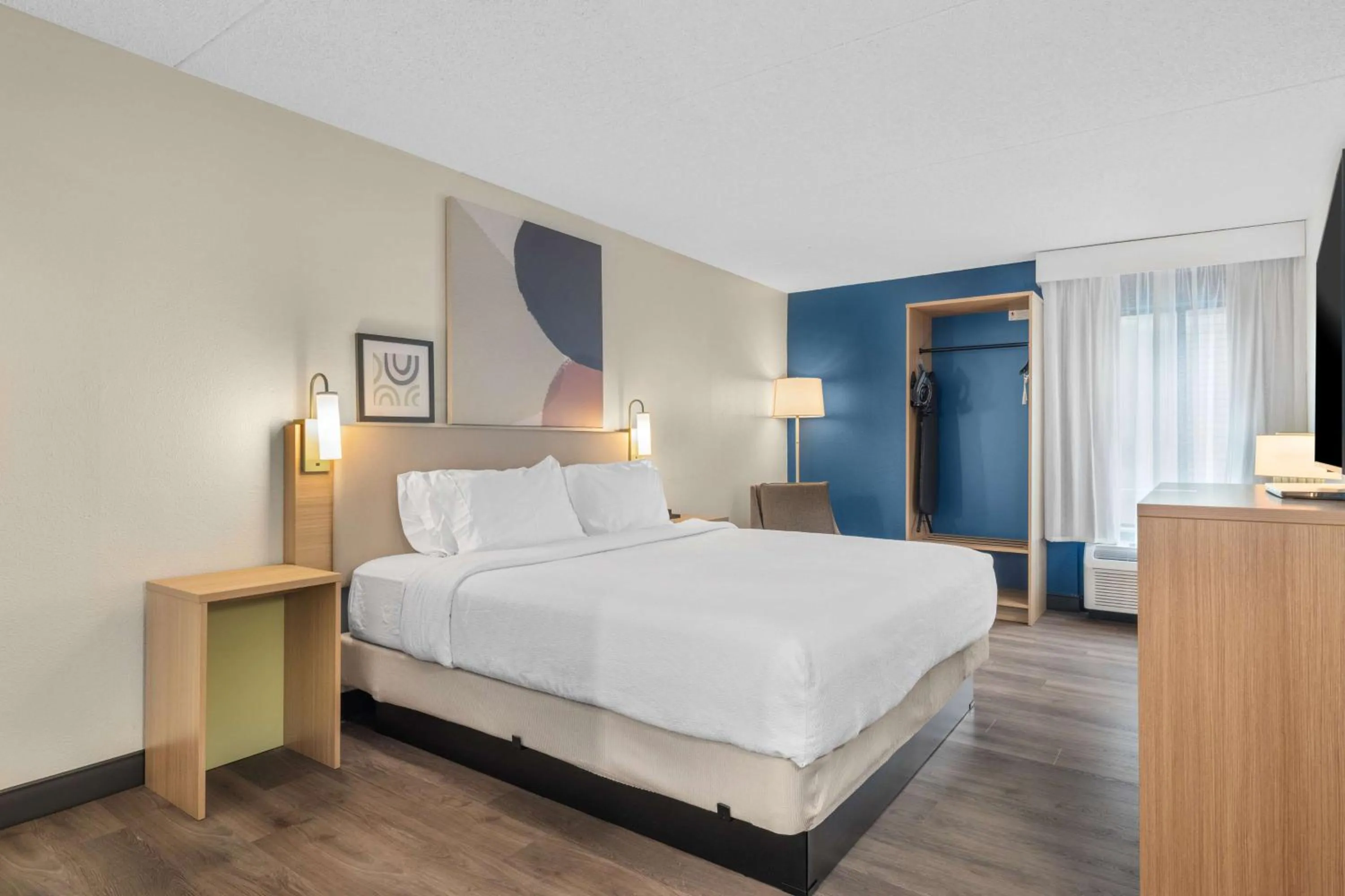 Bed in Spark by Hilton Colorado Springs I 25 Central