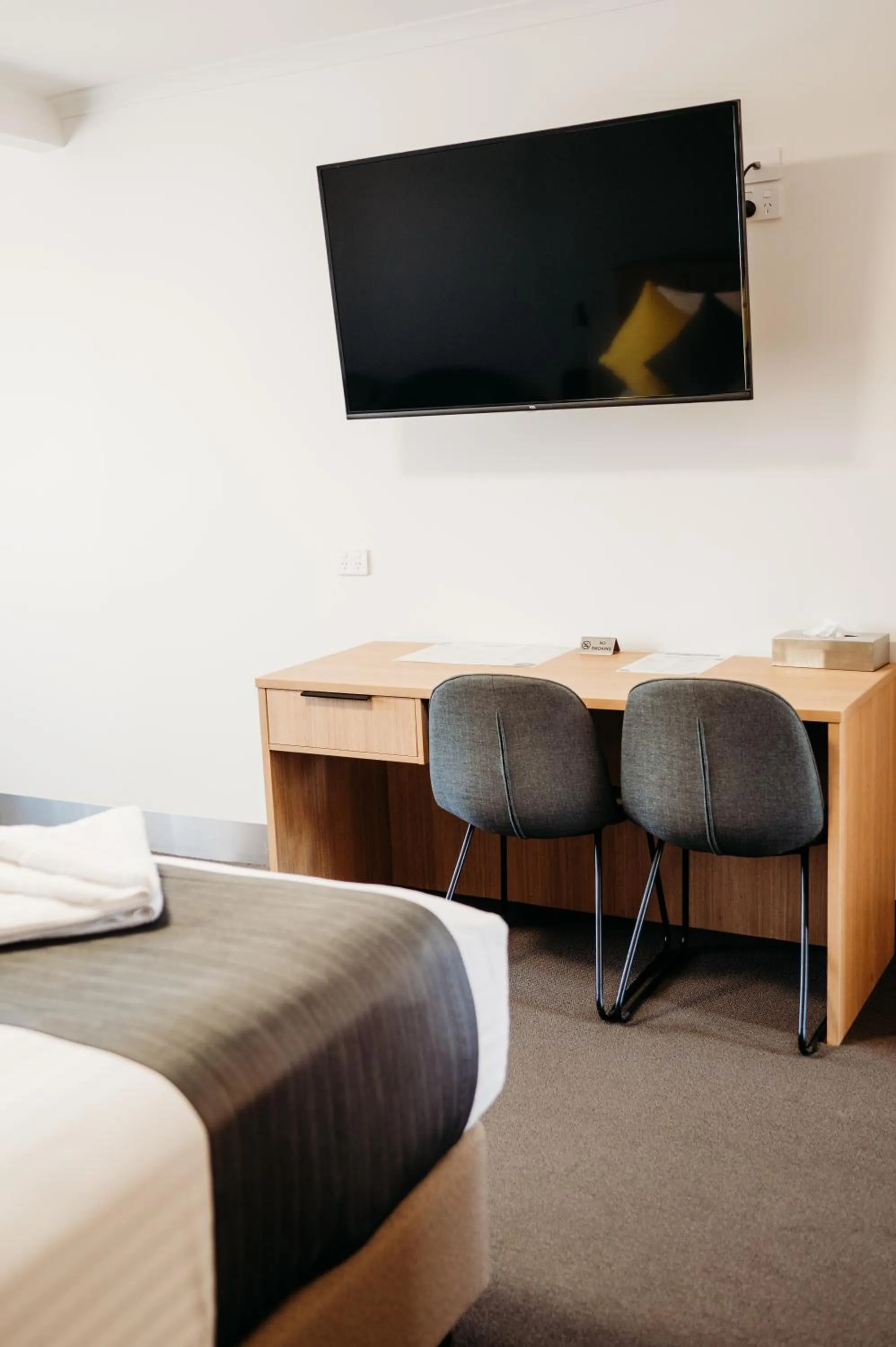 TV and multimedia, Bed in Ceduna Foreshore Hotel Motel