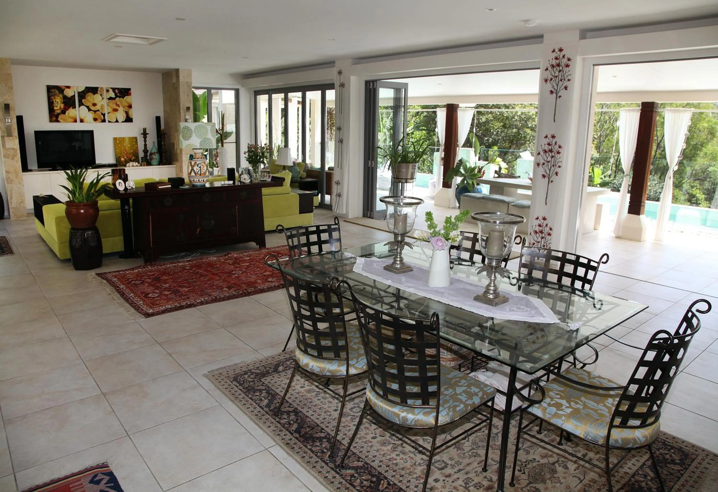 Communal lounge/ TV room in Alaya Verde Bed & Breakfast