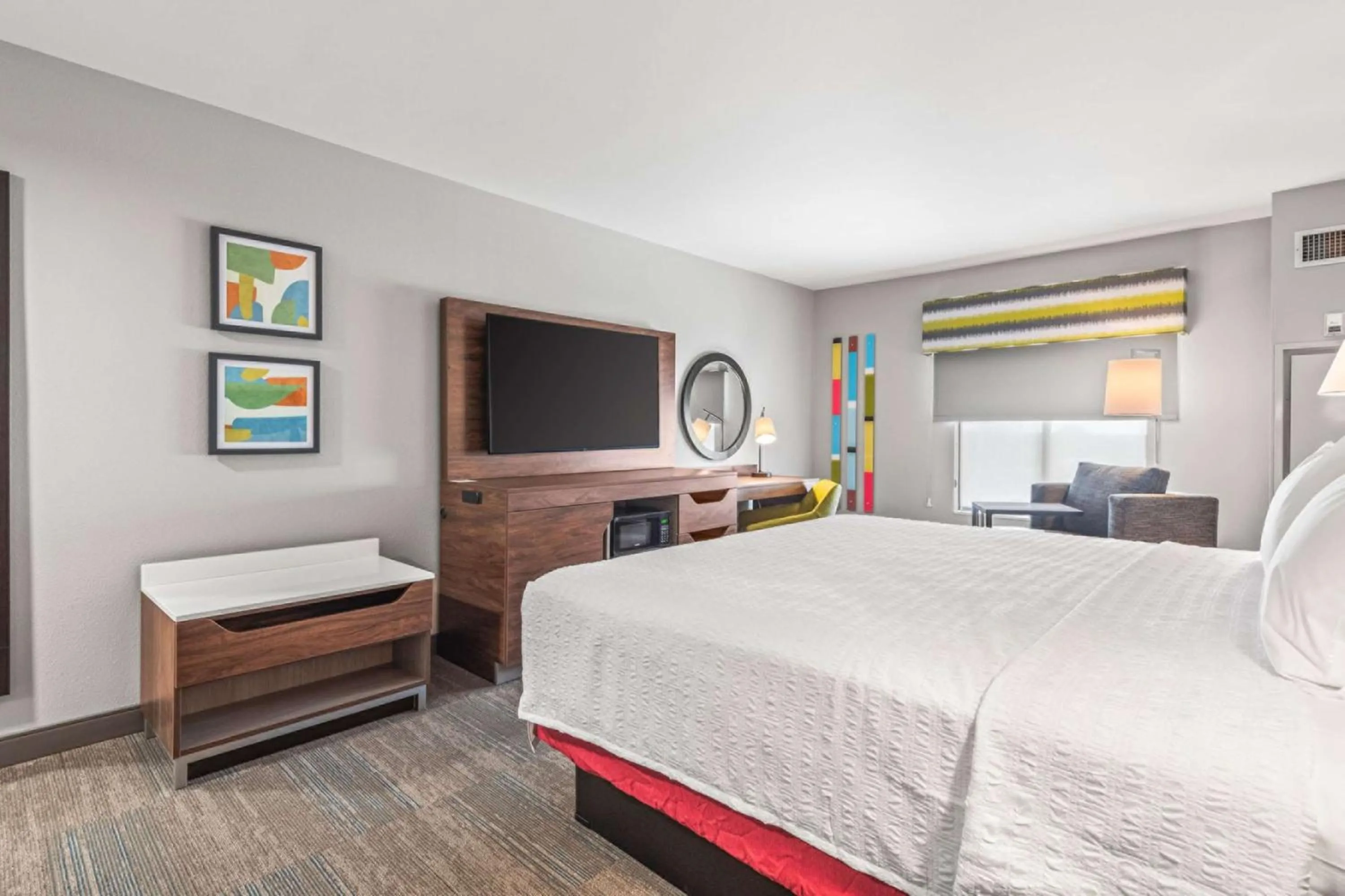 Bed in Hampton Inn Columbus-North