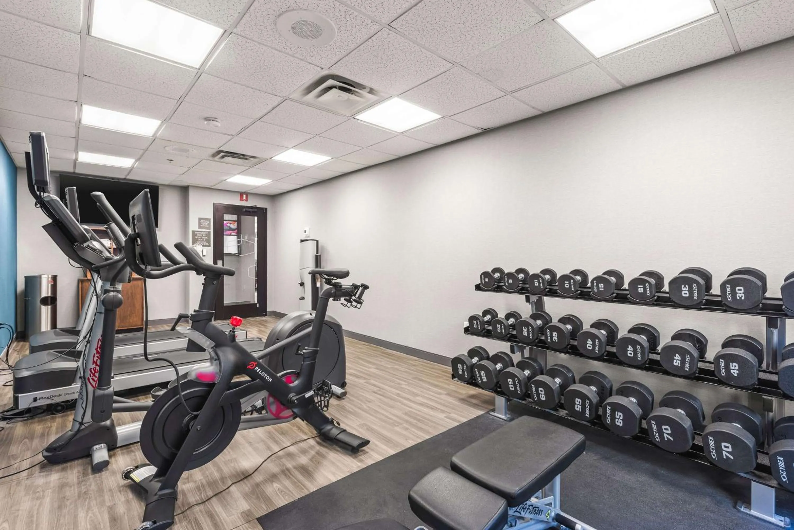 Fitness centre/facilities in Hampton Inn Columbus-North