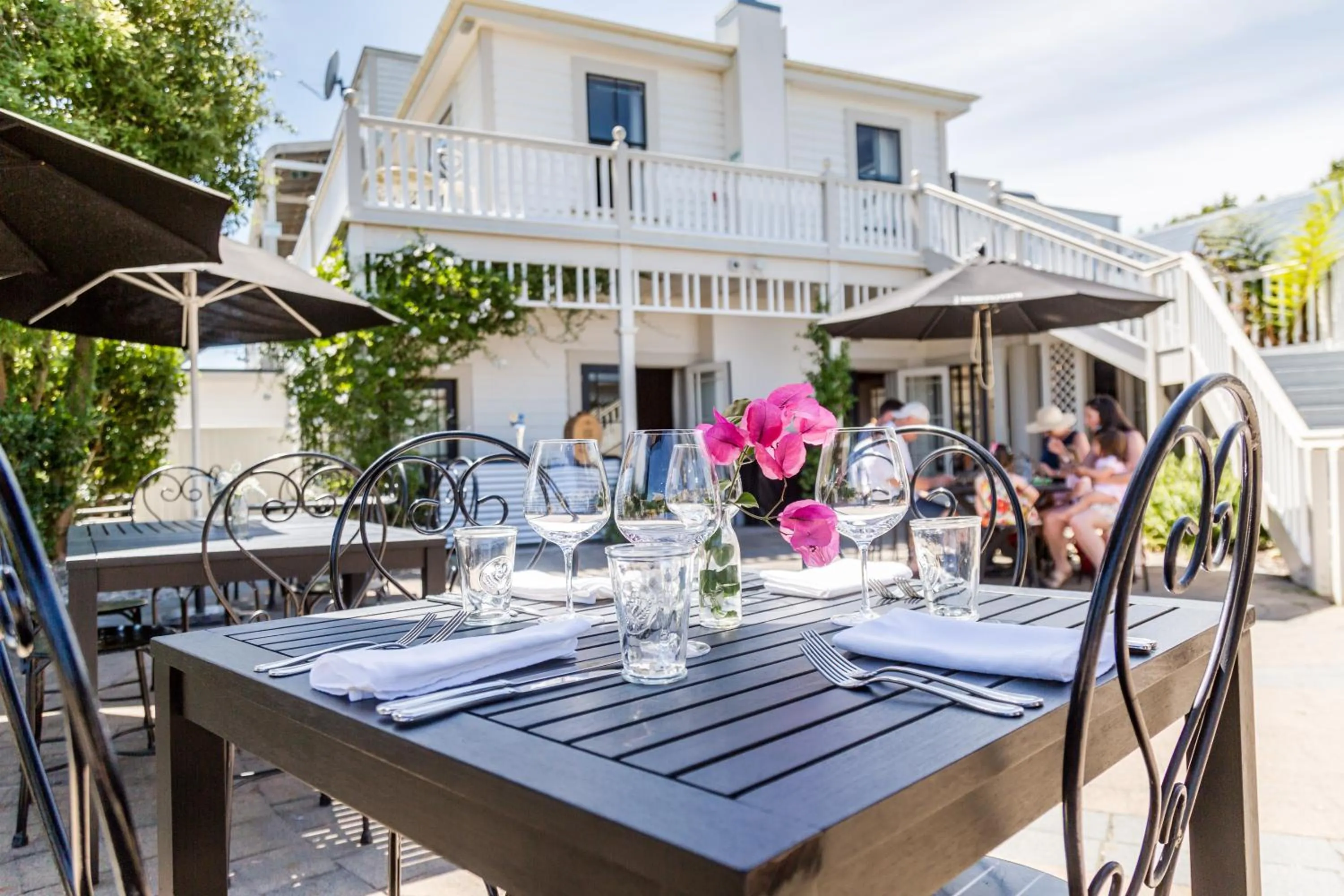 Restaurant/places to eat in The Martinborough Hotel