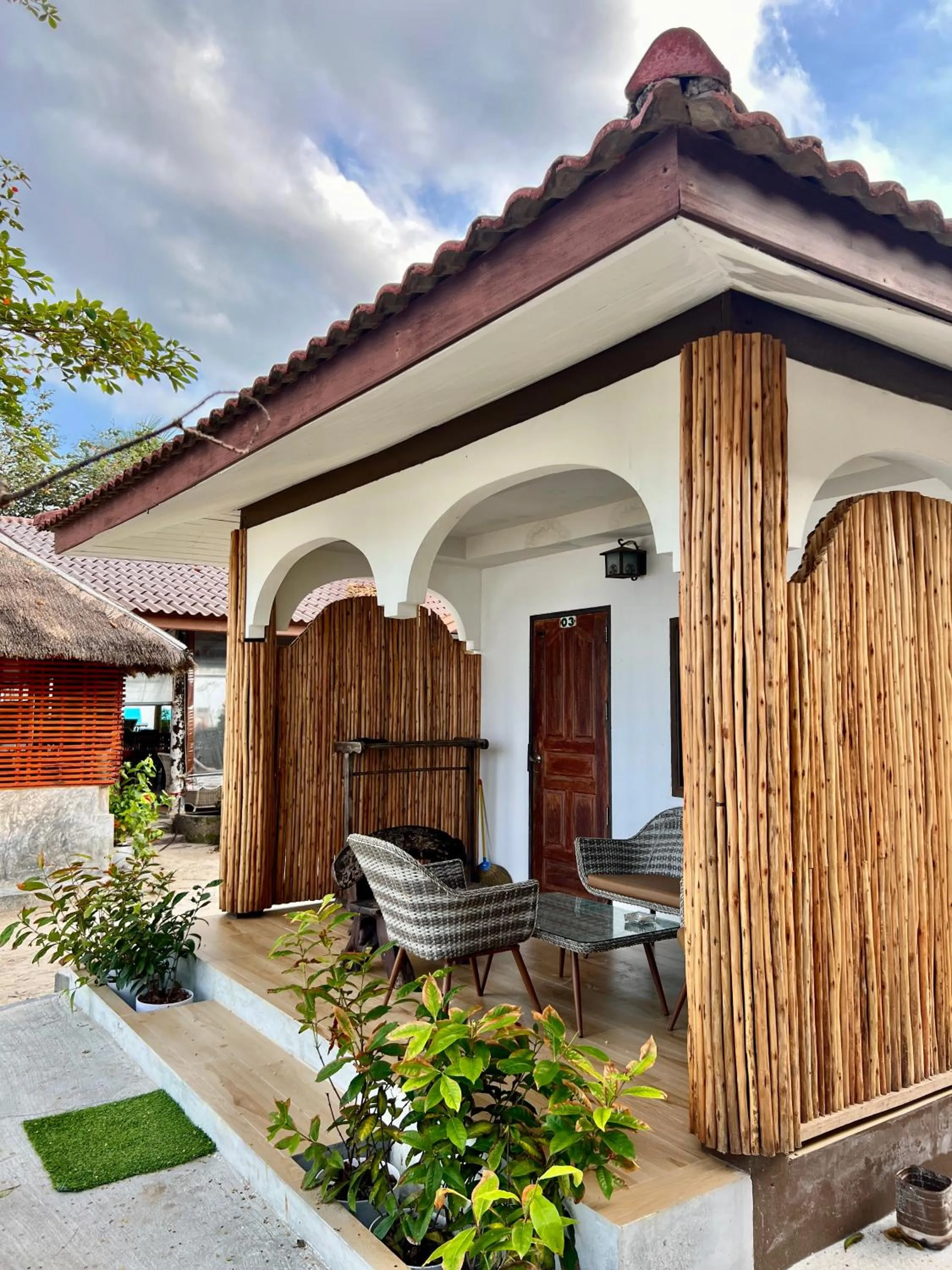 Patio in Pen's Bungalow Koh Phangan