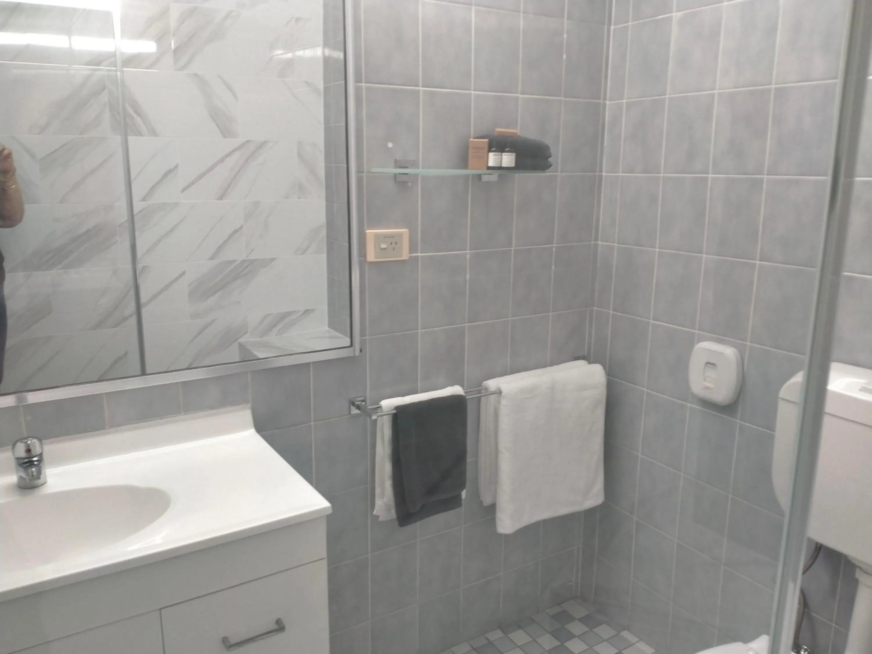 Bathroom in Sandstock Motor Inn Armidale