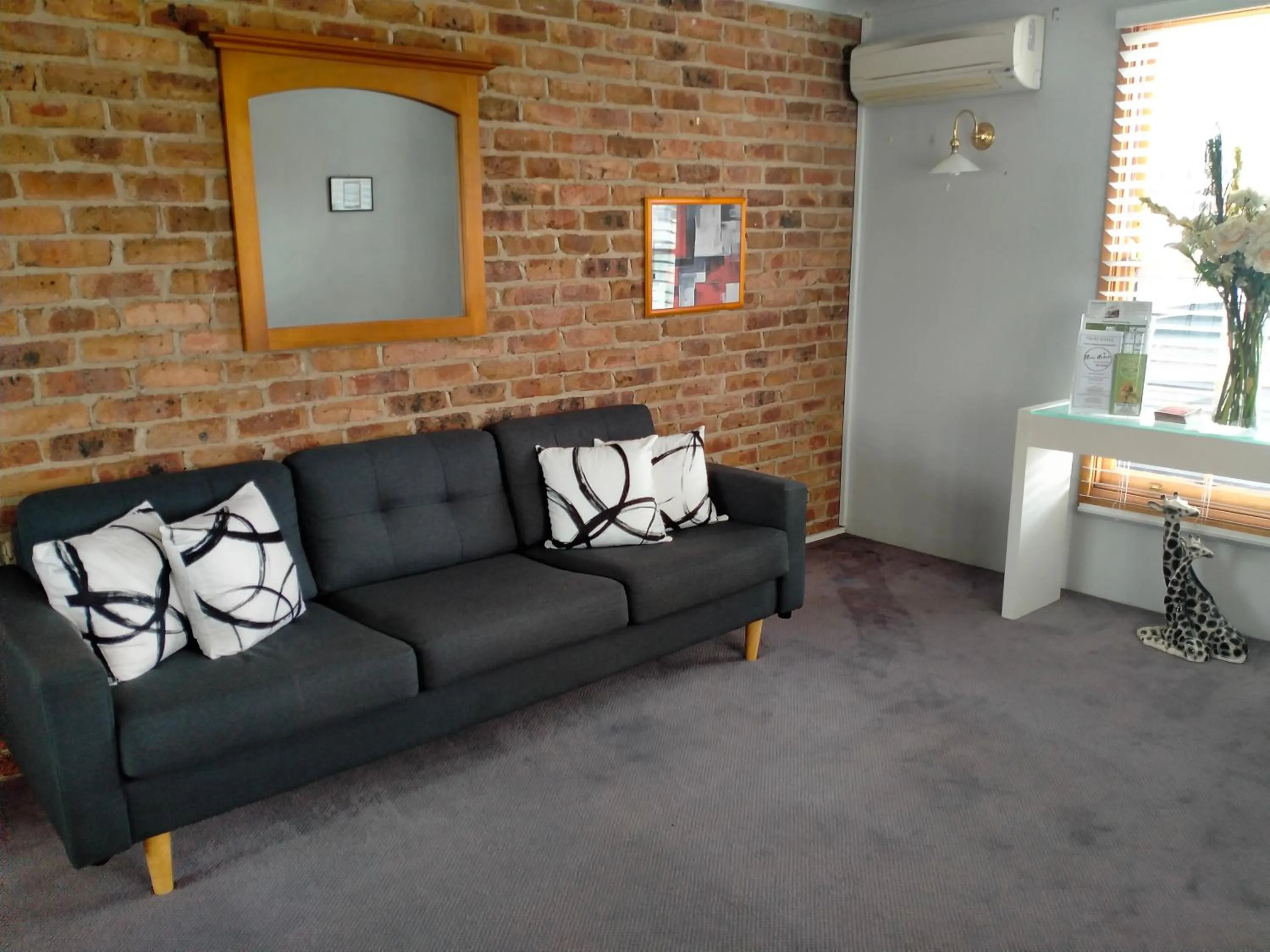 Seating area in Sandstock Motor Inn Armidale