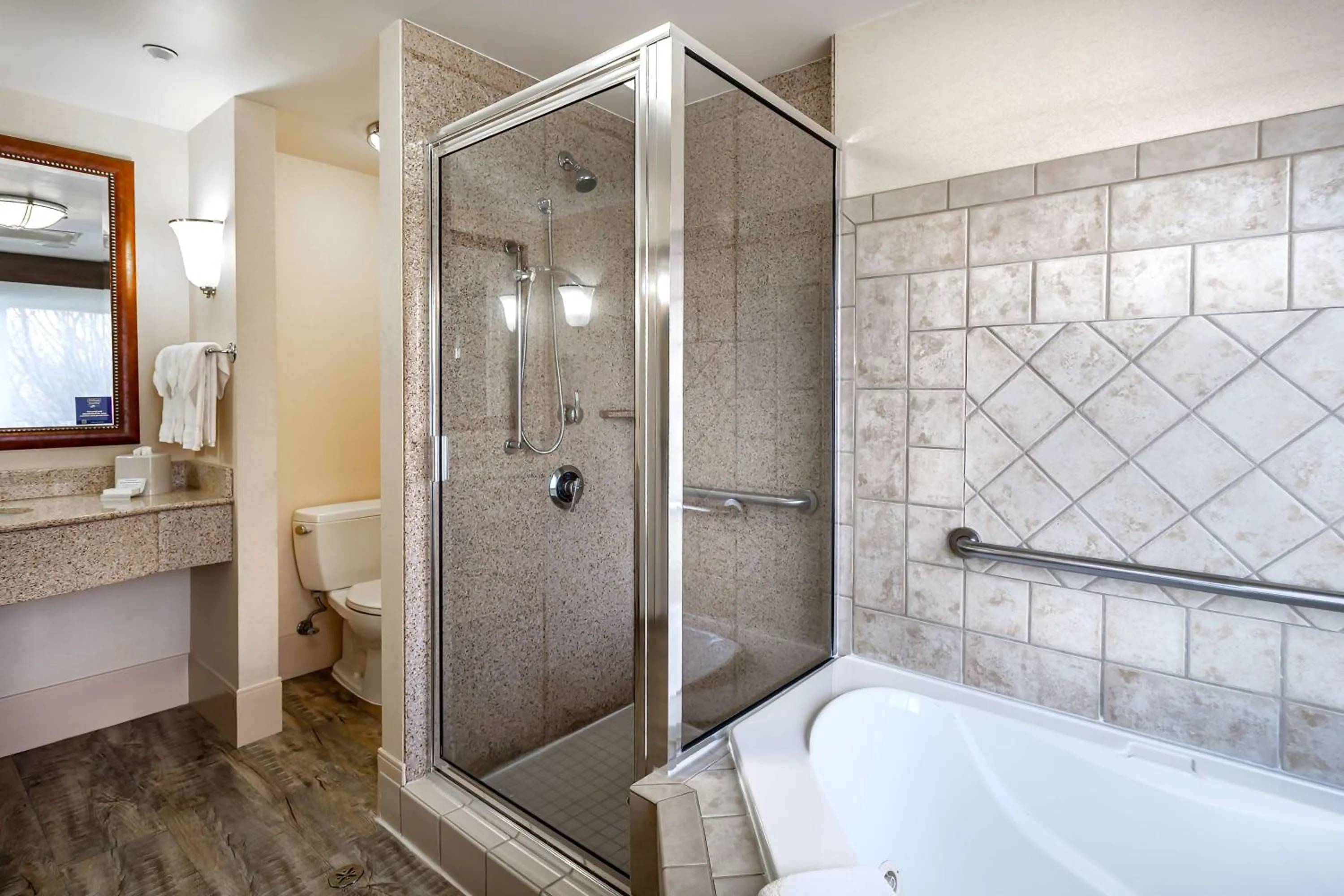 Photo of the whole room in Hilton Garden Inn Wooster