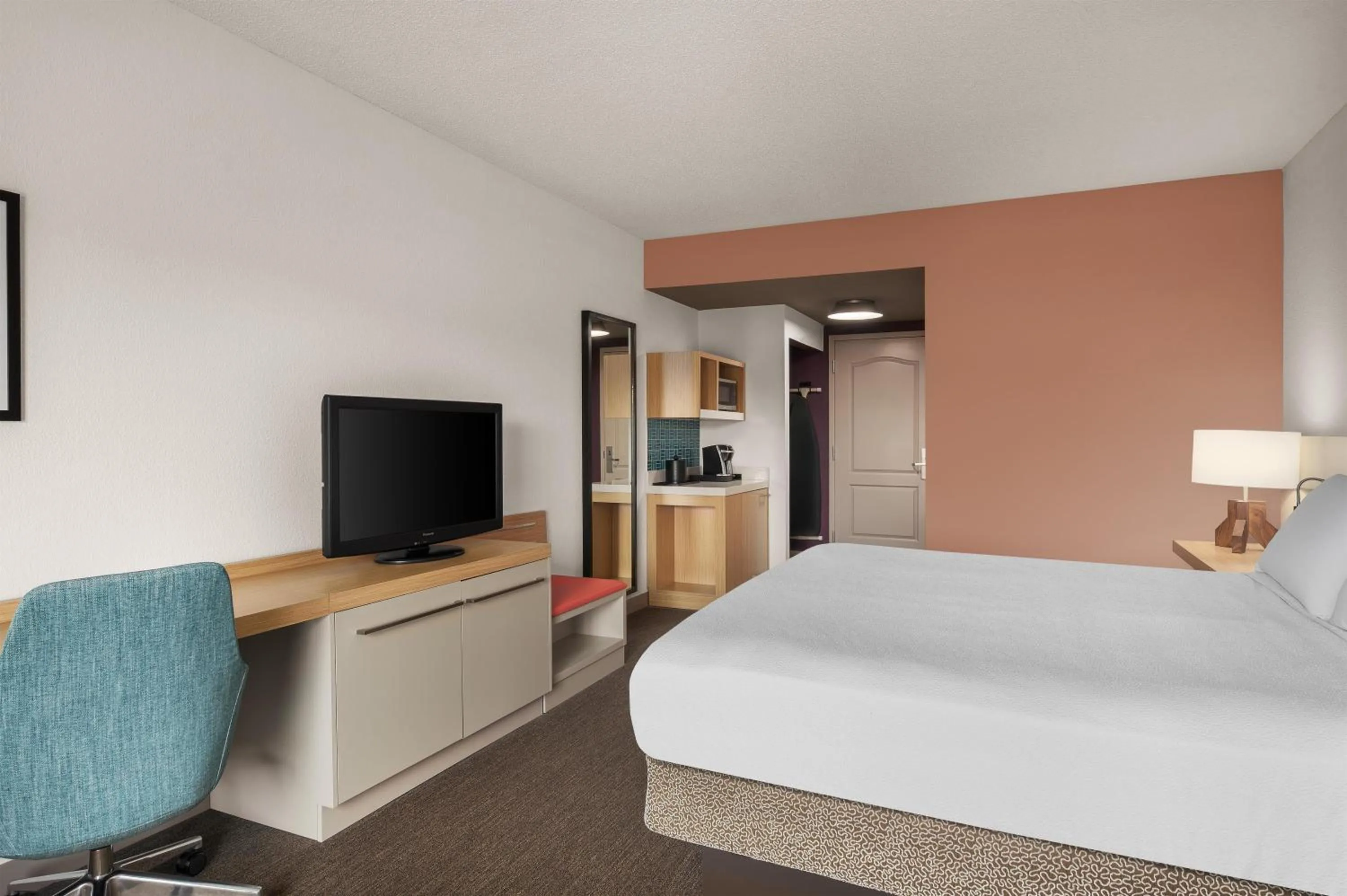 Bed in Hilton Garden Inn Wooster