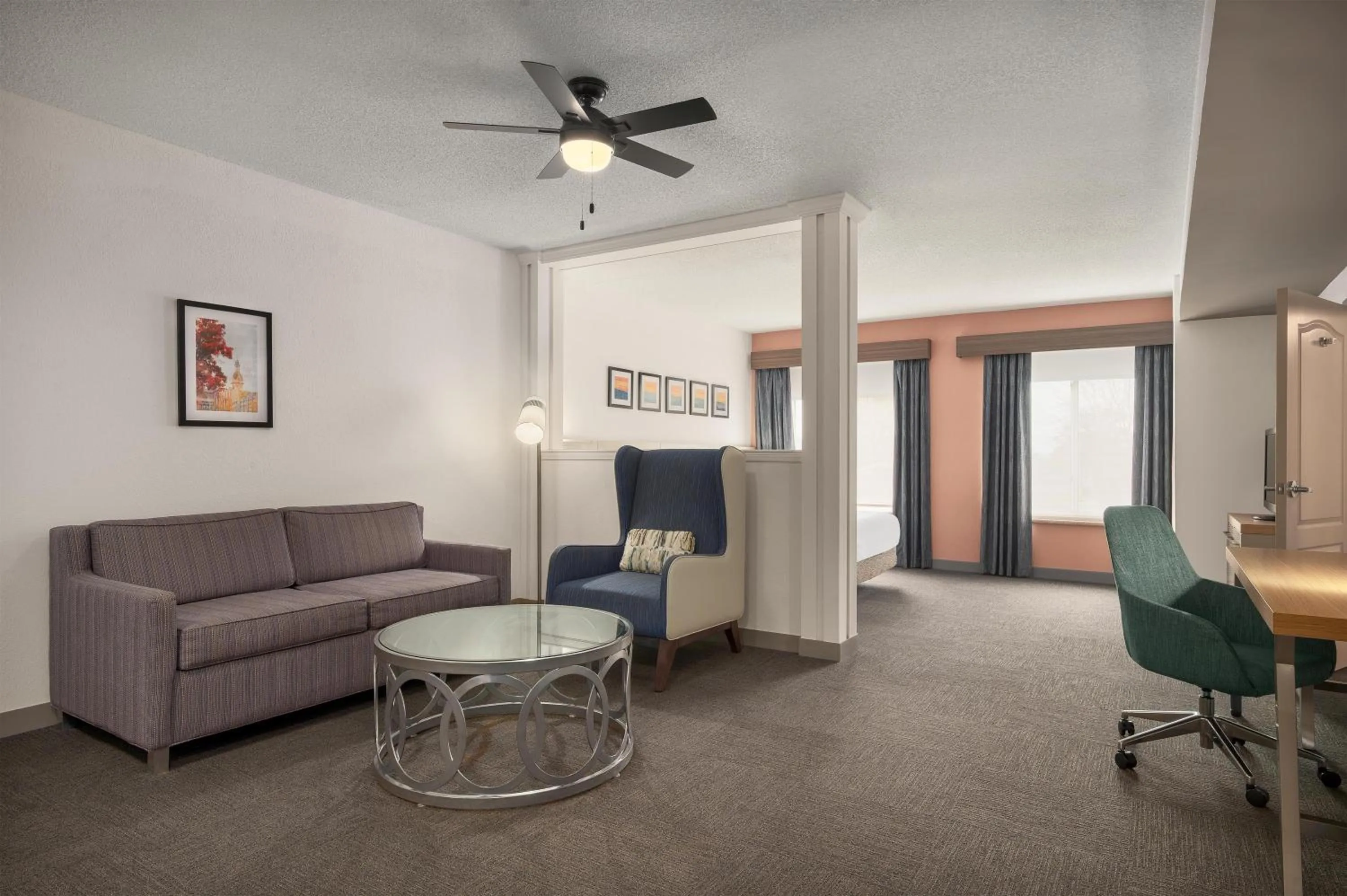 Living room in Hilton Garden Inn Wooster