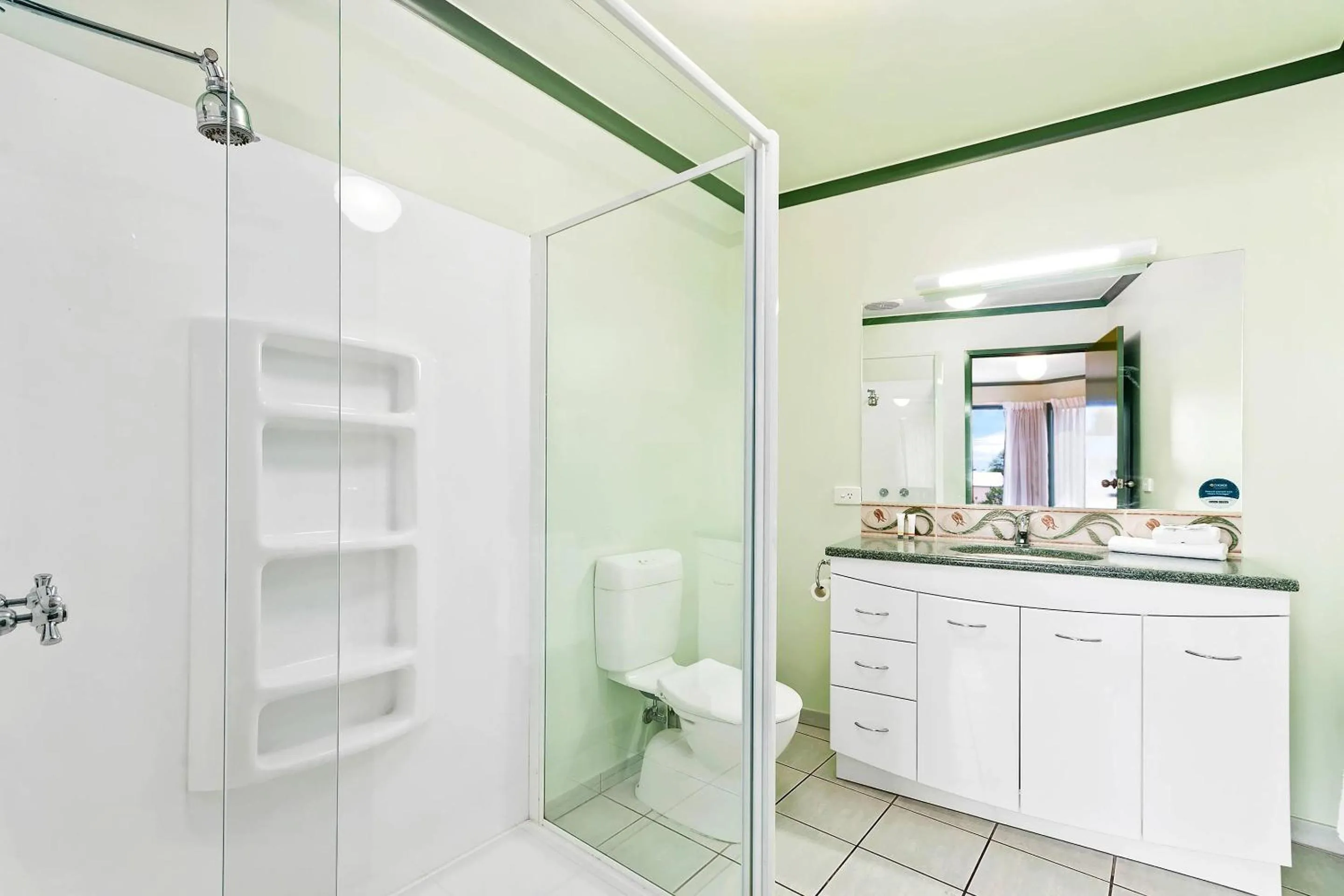 Bedroom in Comfort Inn & Suites Lakes Entrance