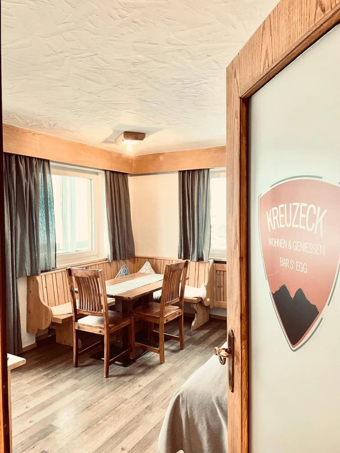 Pension Kreuzeck - Dein Glücksplatz am Lech