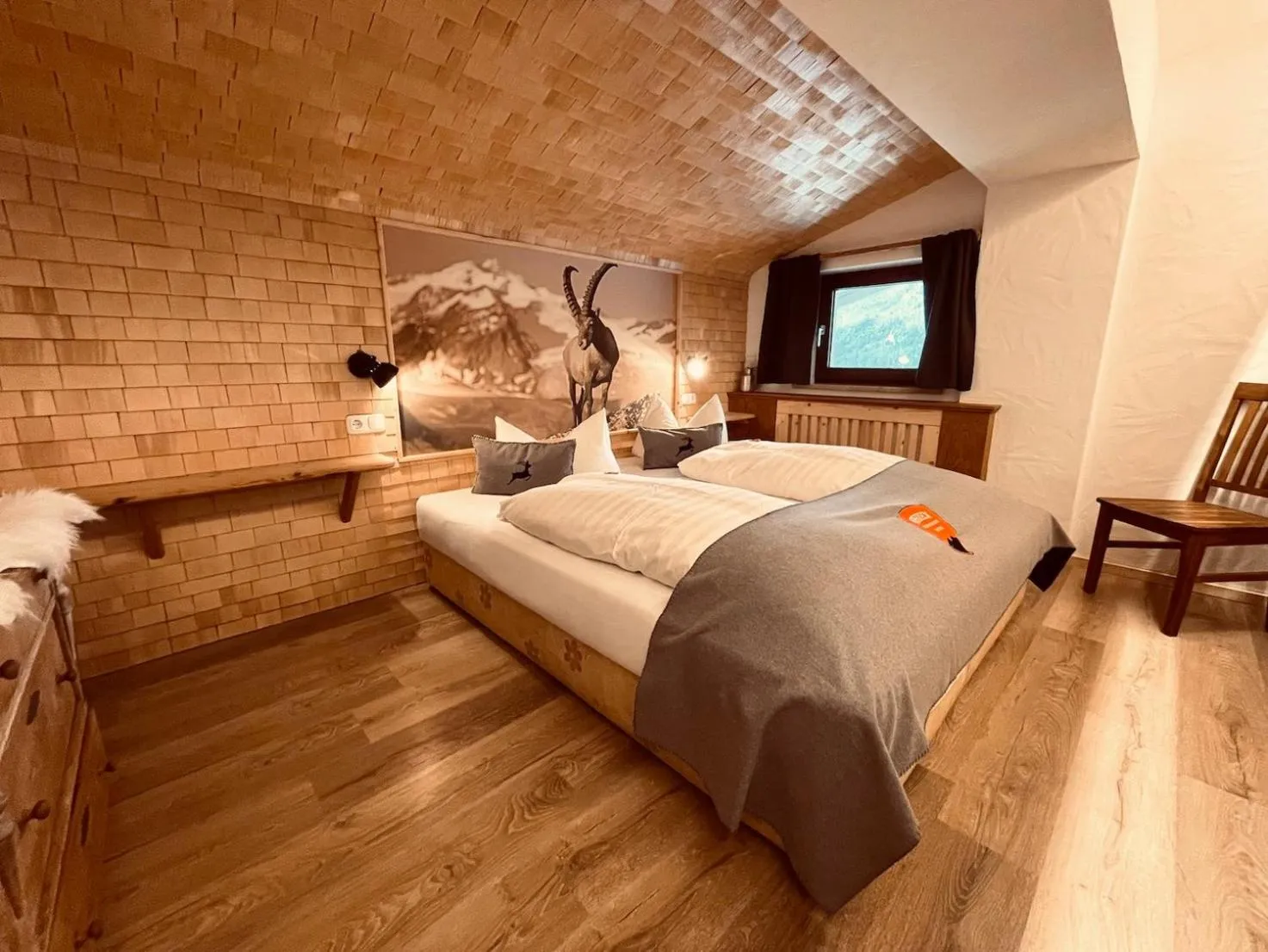 Bed in Pension Kreuzeck - Dein Glücksplatz am Lech