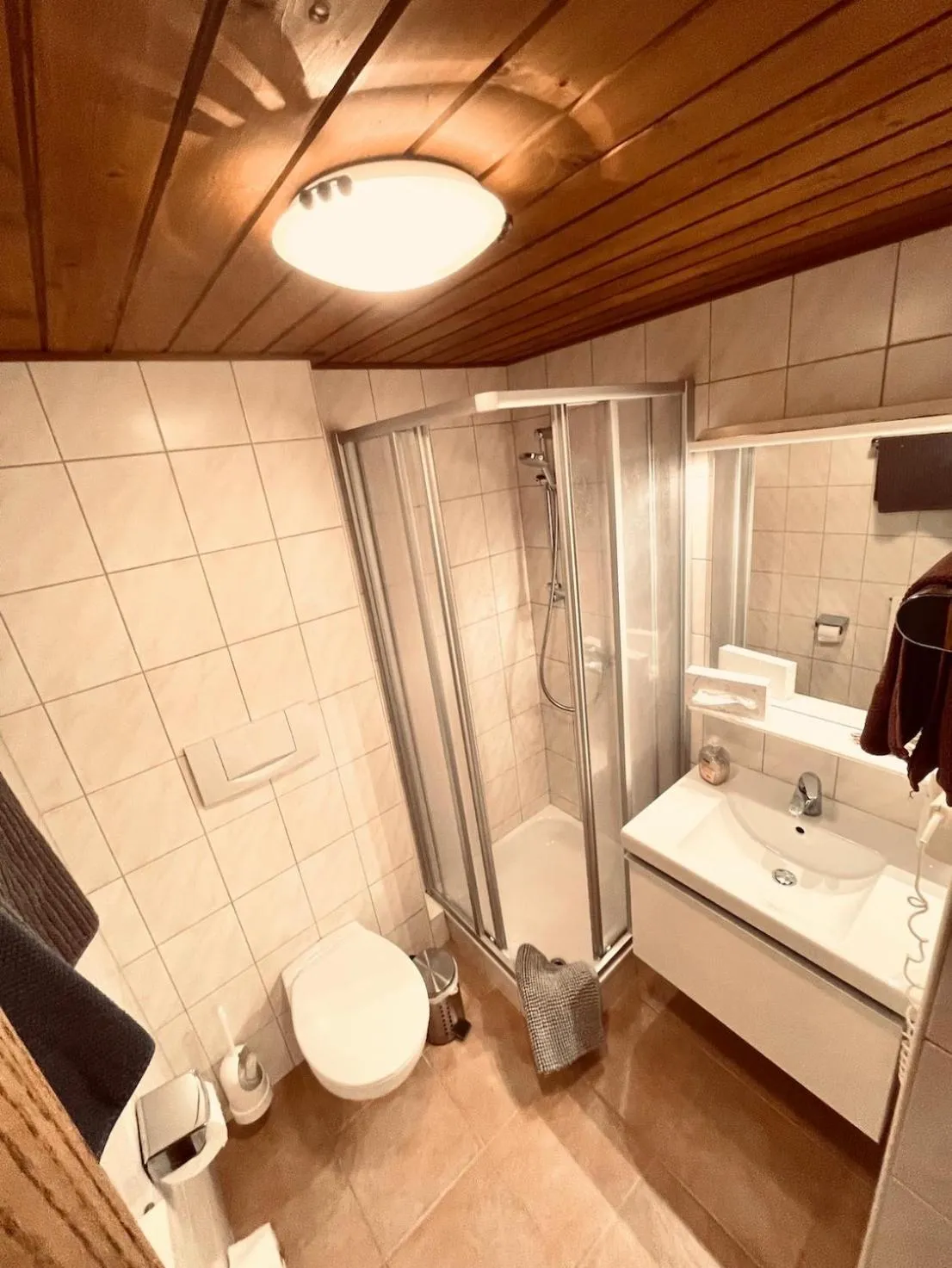 Pension Kreuzeck - Dein Glücksplatz am Lech