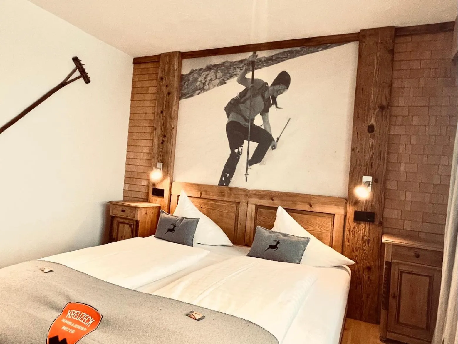 Bed in Pension Kreuzeck - Dein Glücksplatz am Lech