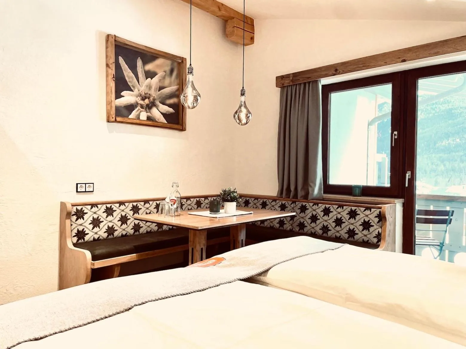 Photo of the whole room, Bed in Pension Kreuzeck - Dein Glücksplatz am Lech