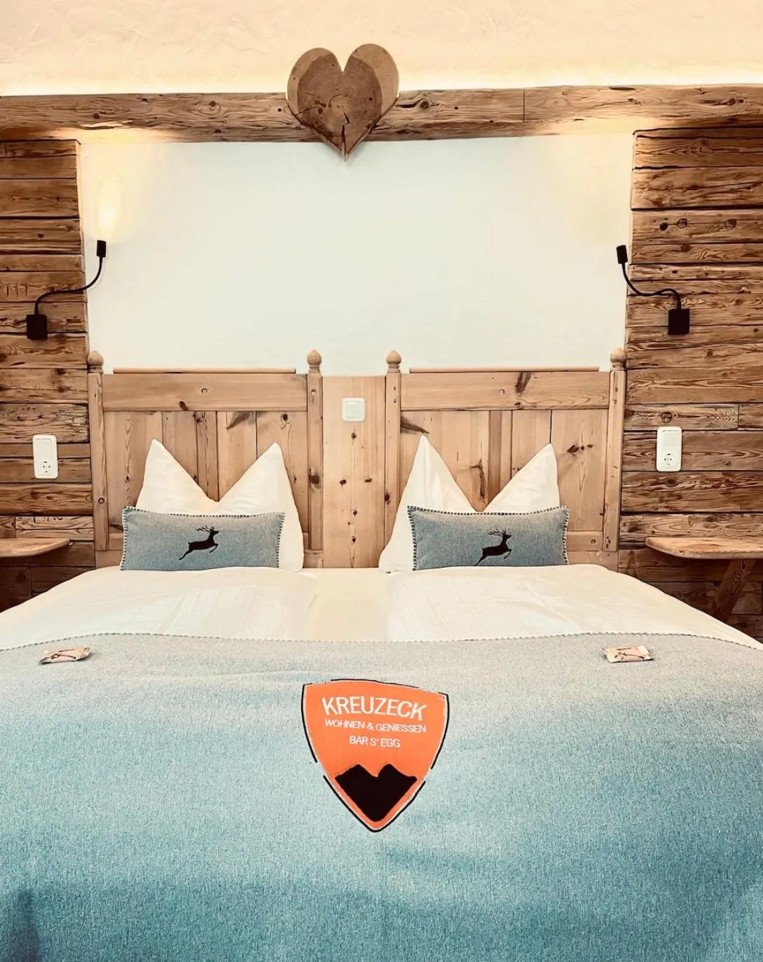 Bed in Pension Kreuzeck - Dein Glücksplatz am Lech