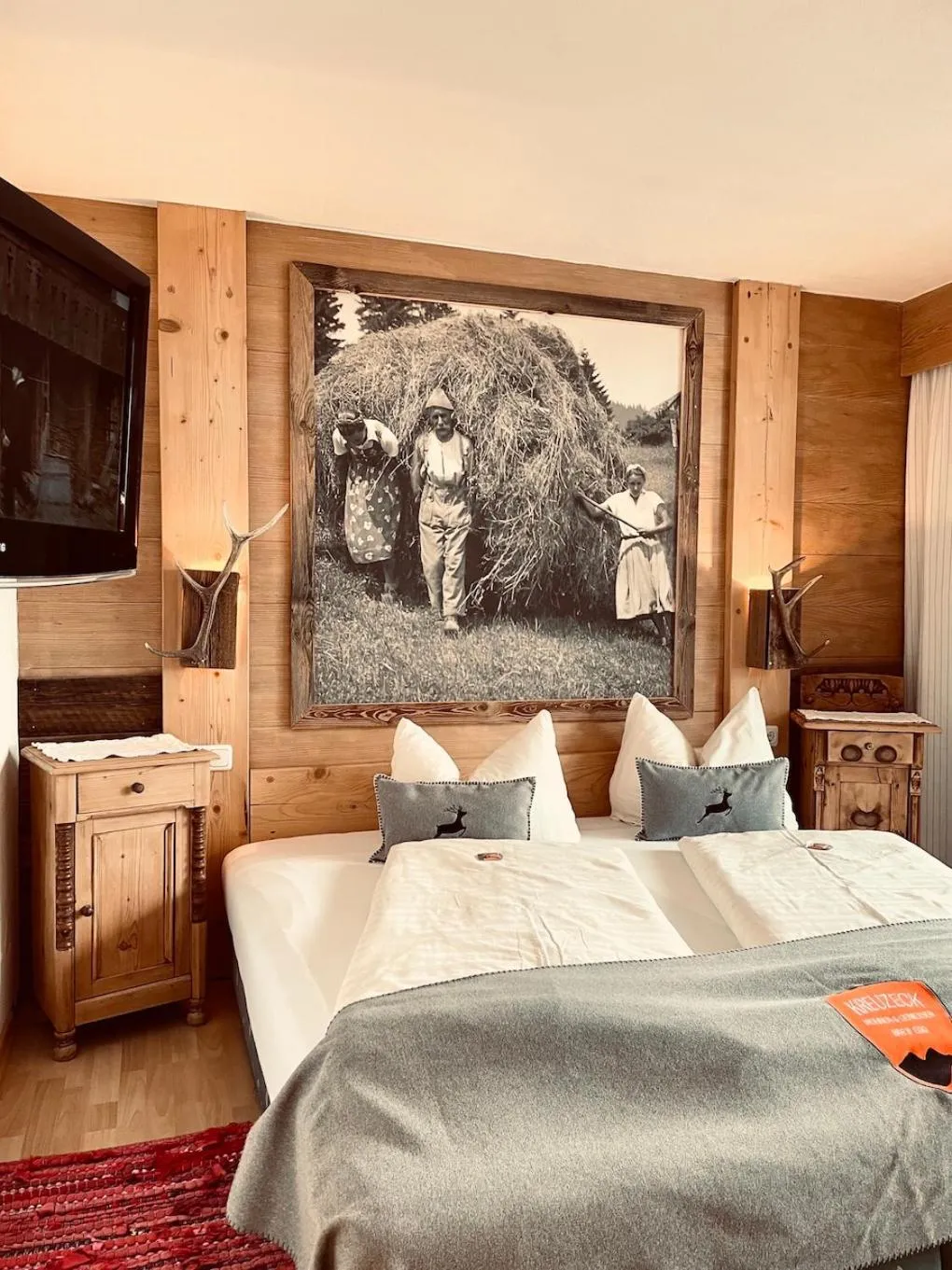 Bed in Pension Kreuzeck - Dein Glücksplatz am Lech