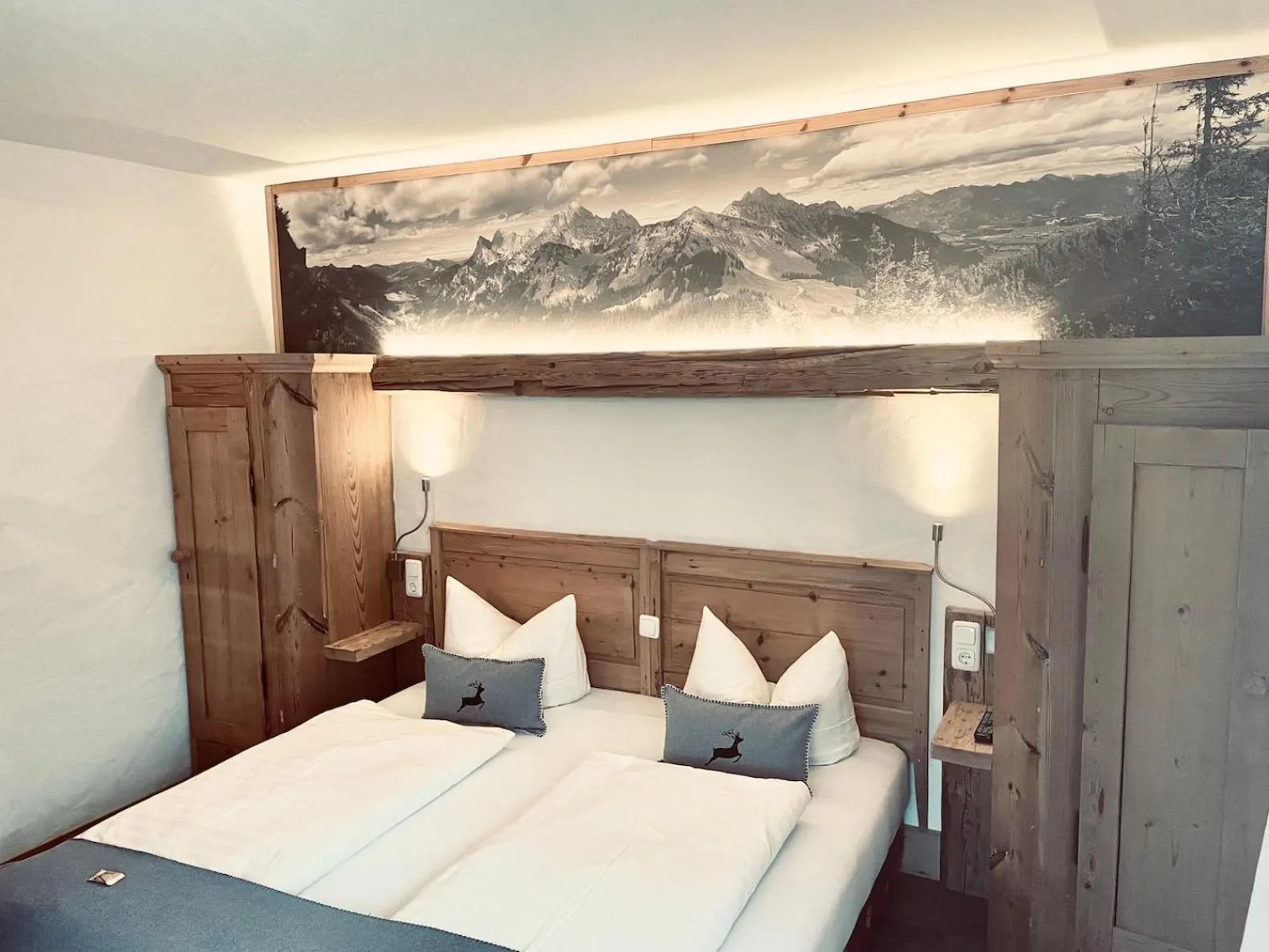 Bed in Pension Kreuzeck - Dein Glücksplatz am Lech