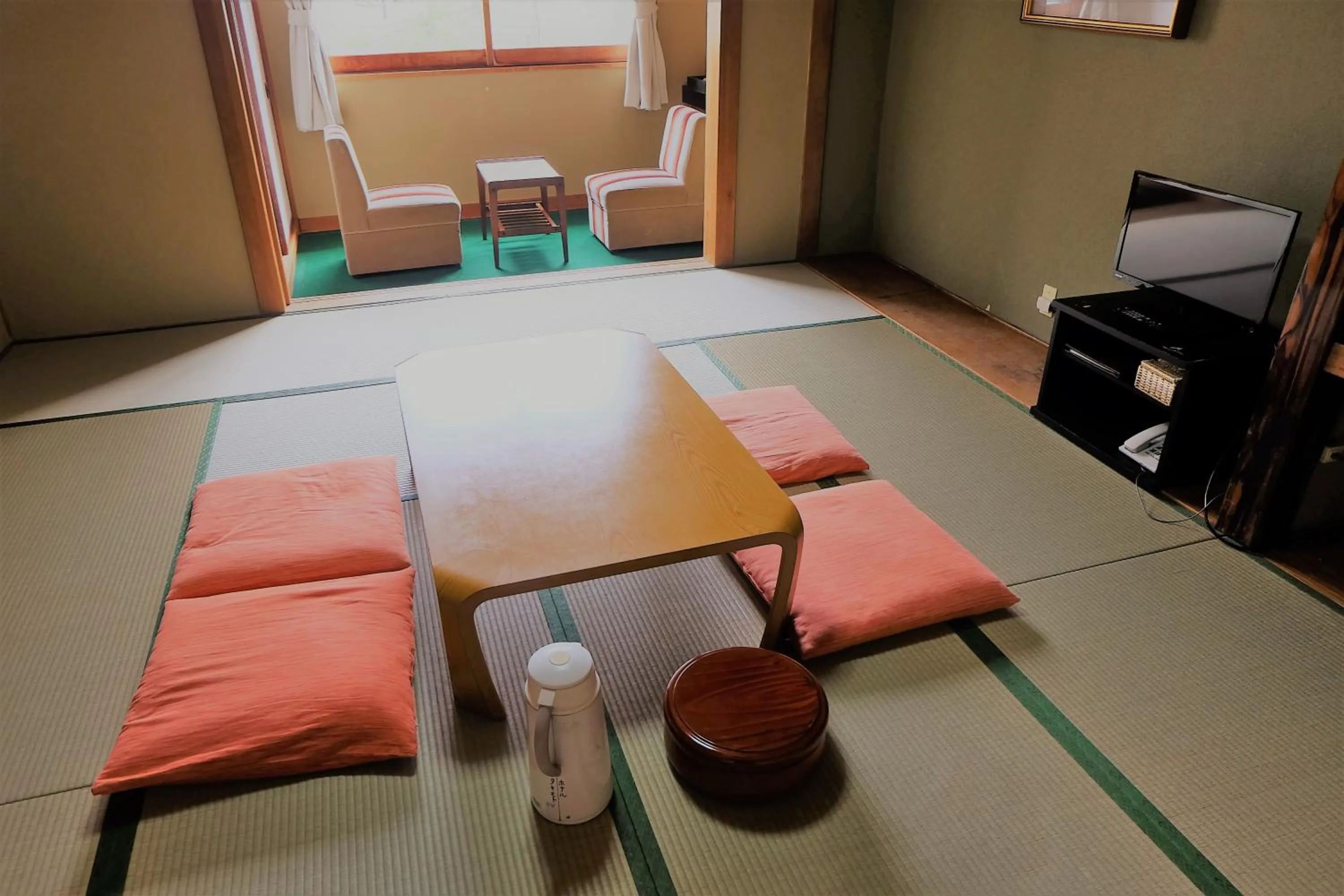Photo of the whole room in Hotel Takimoto