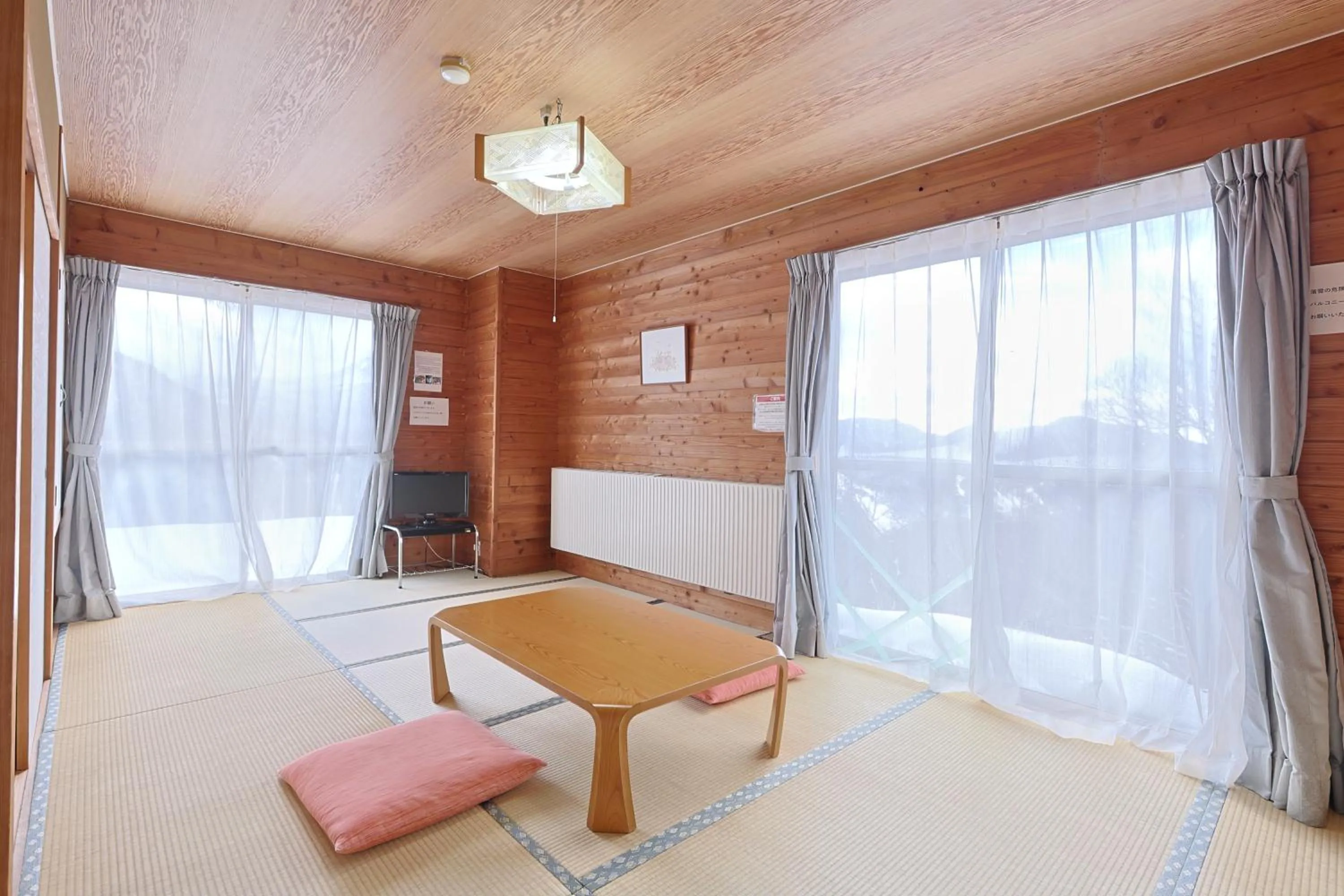 Bed in Hotel Takimoto