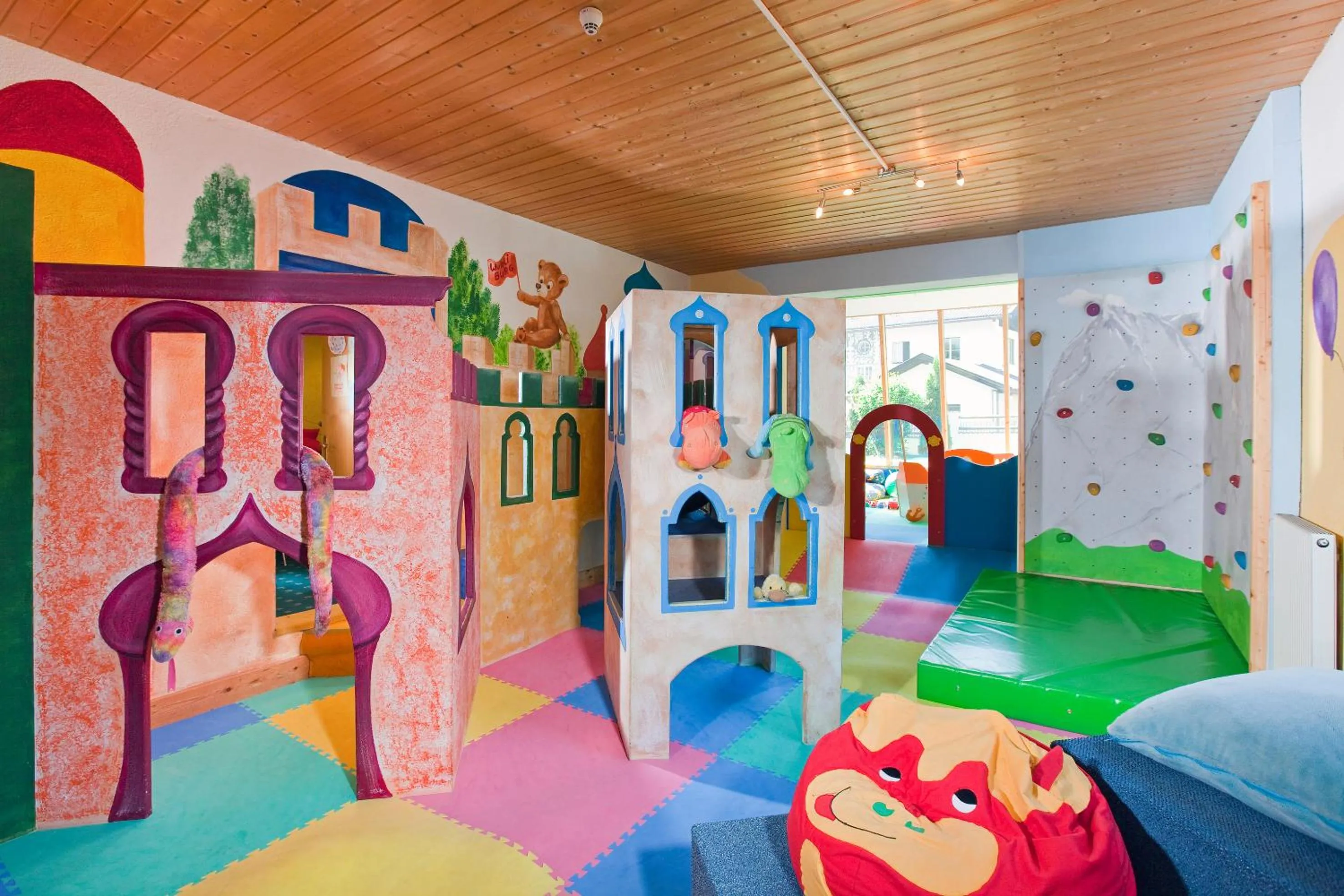 Game Room in Hotel Truyenhof