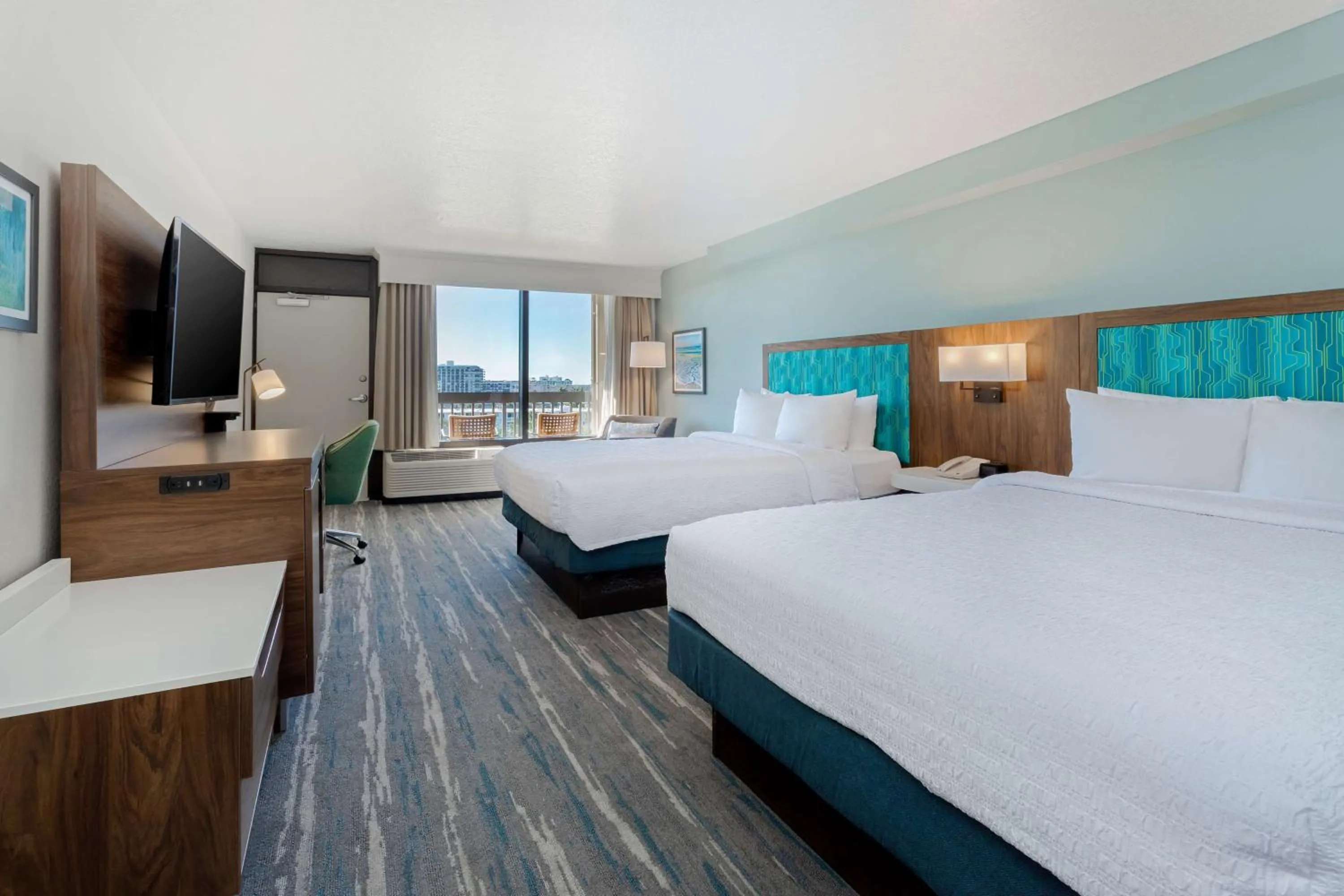 Bed in Hampton Inn Cocoa Beach