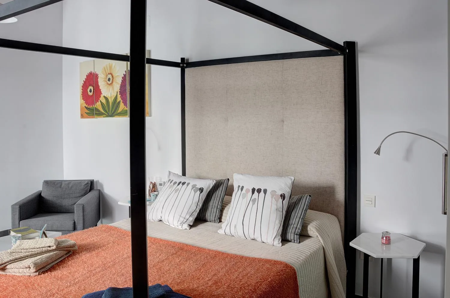 Bed in Casa Palacio El Condestable de Sevilla