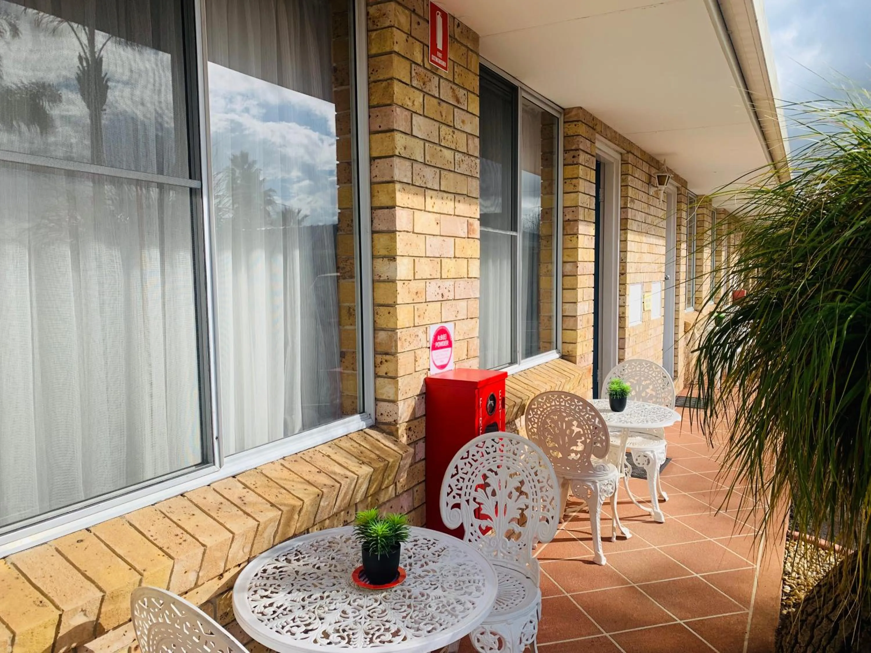 Seating area in Town and Country Motor Inn
